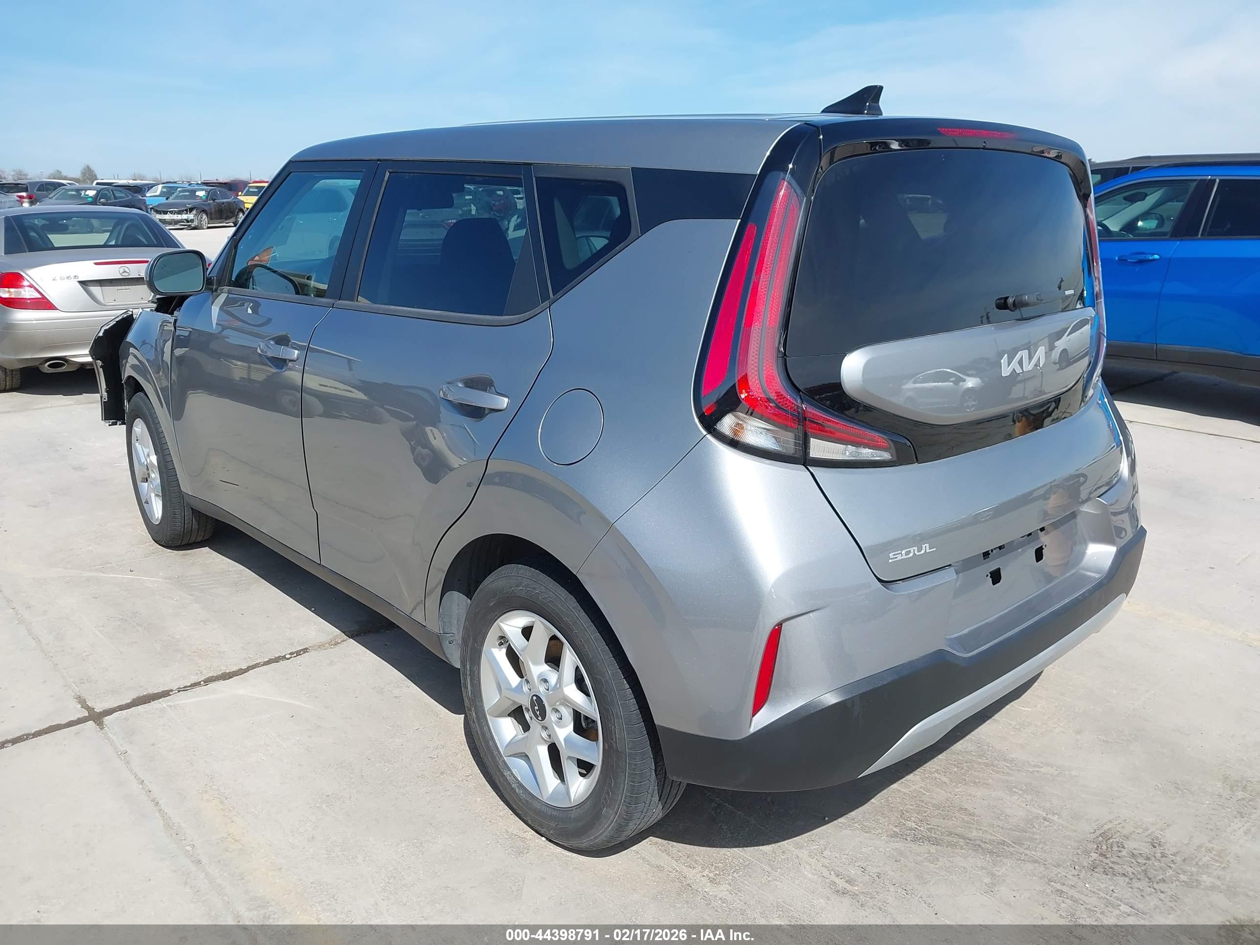 KIA SOUL image 3
