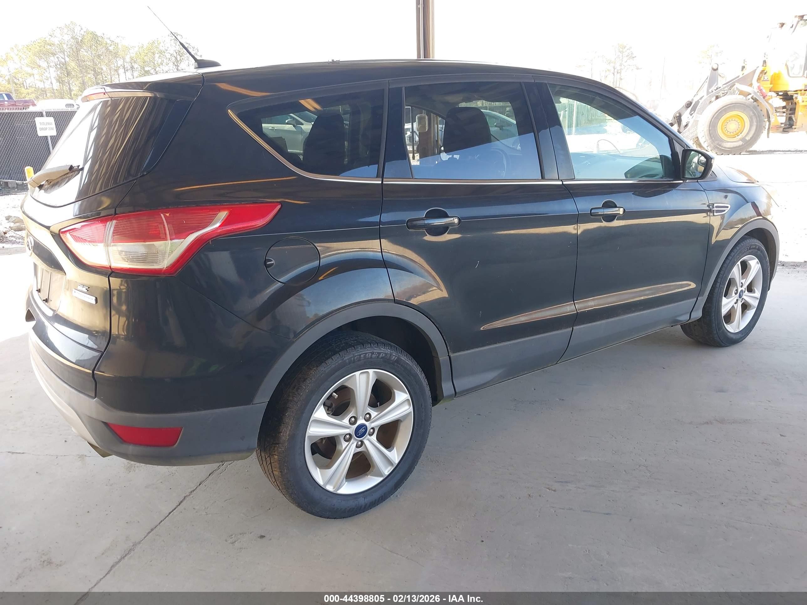 FORD ESCAPE image 4