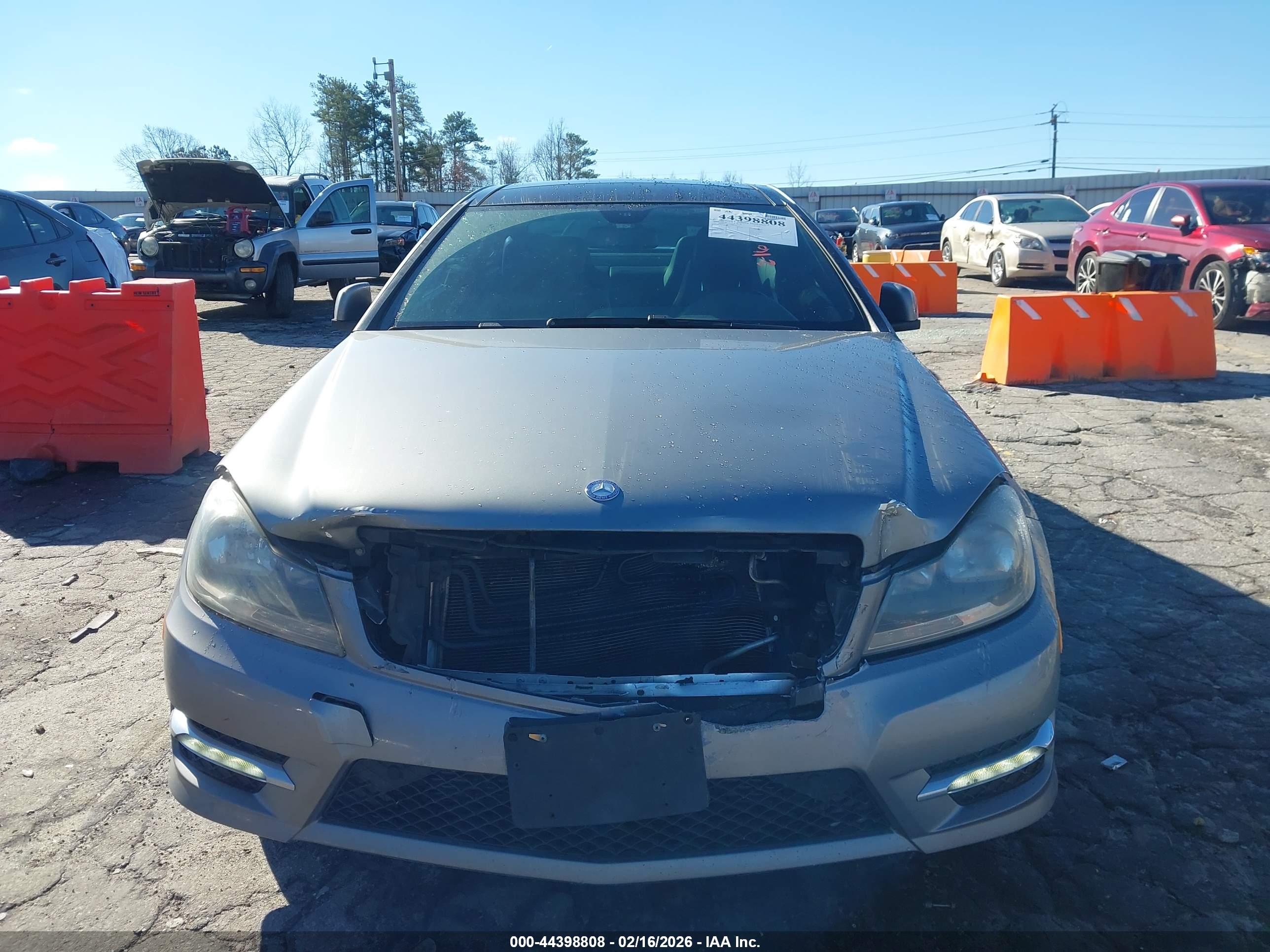 MERCEDES-BENZ C image 6