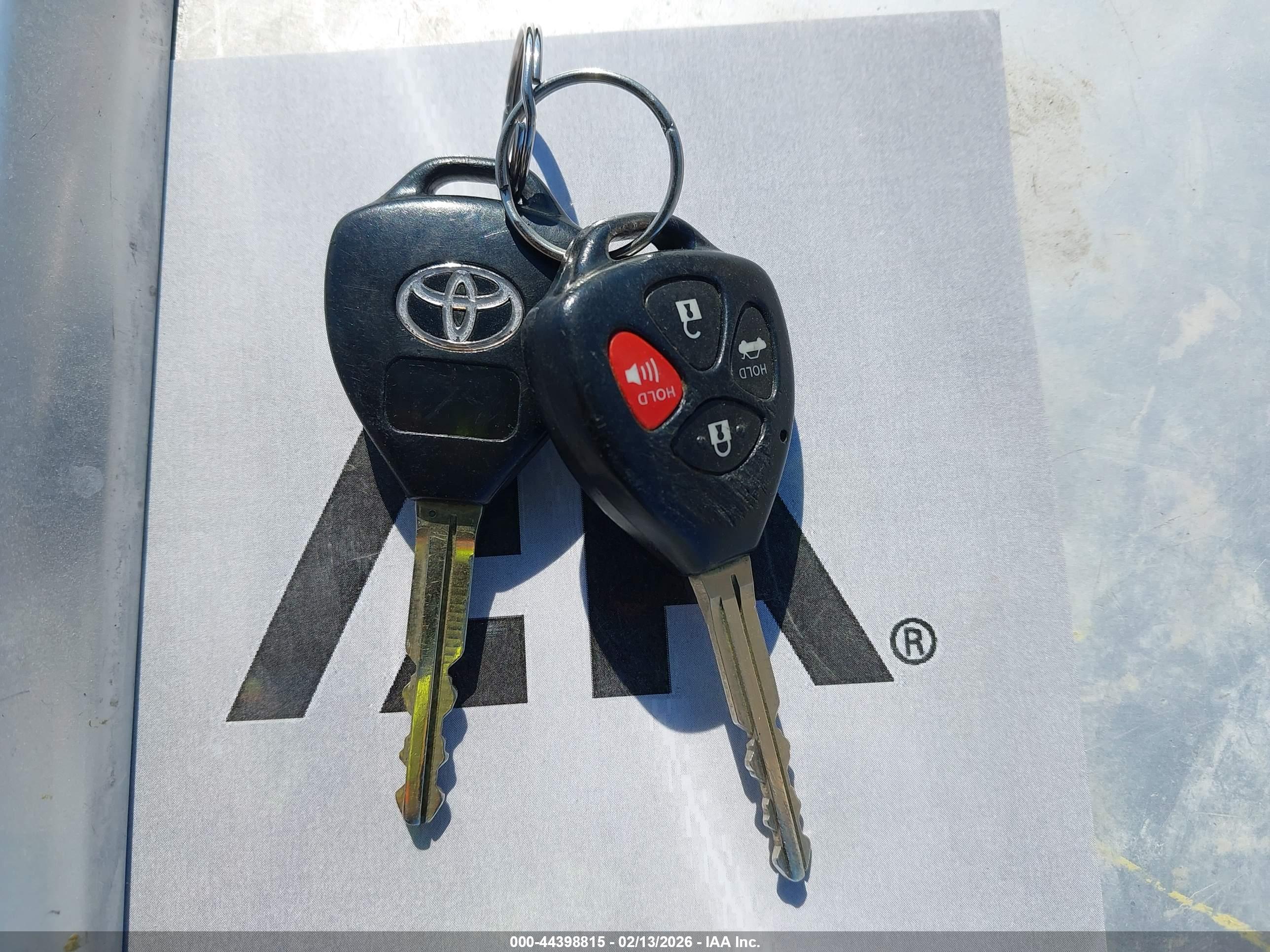 TOYOTA COROLLA image 11