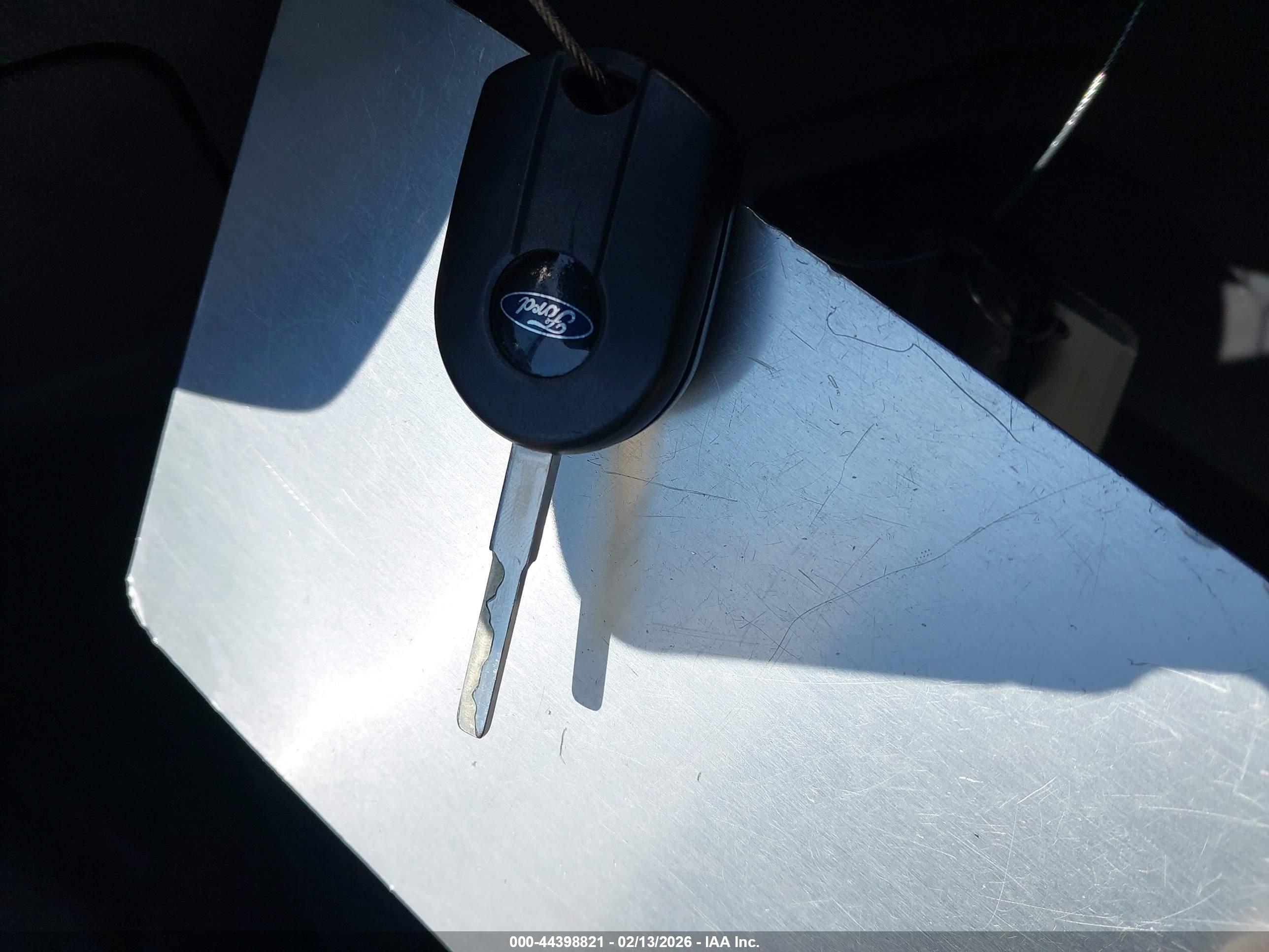 FORD ESCAPE image 11