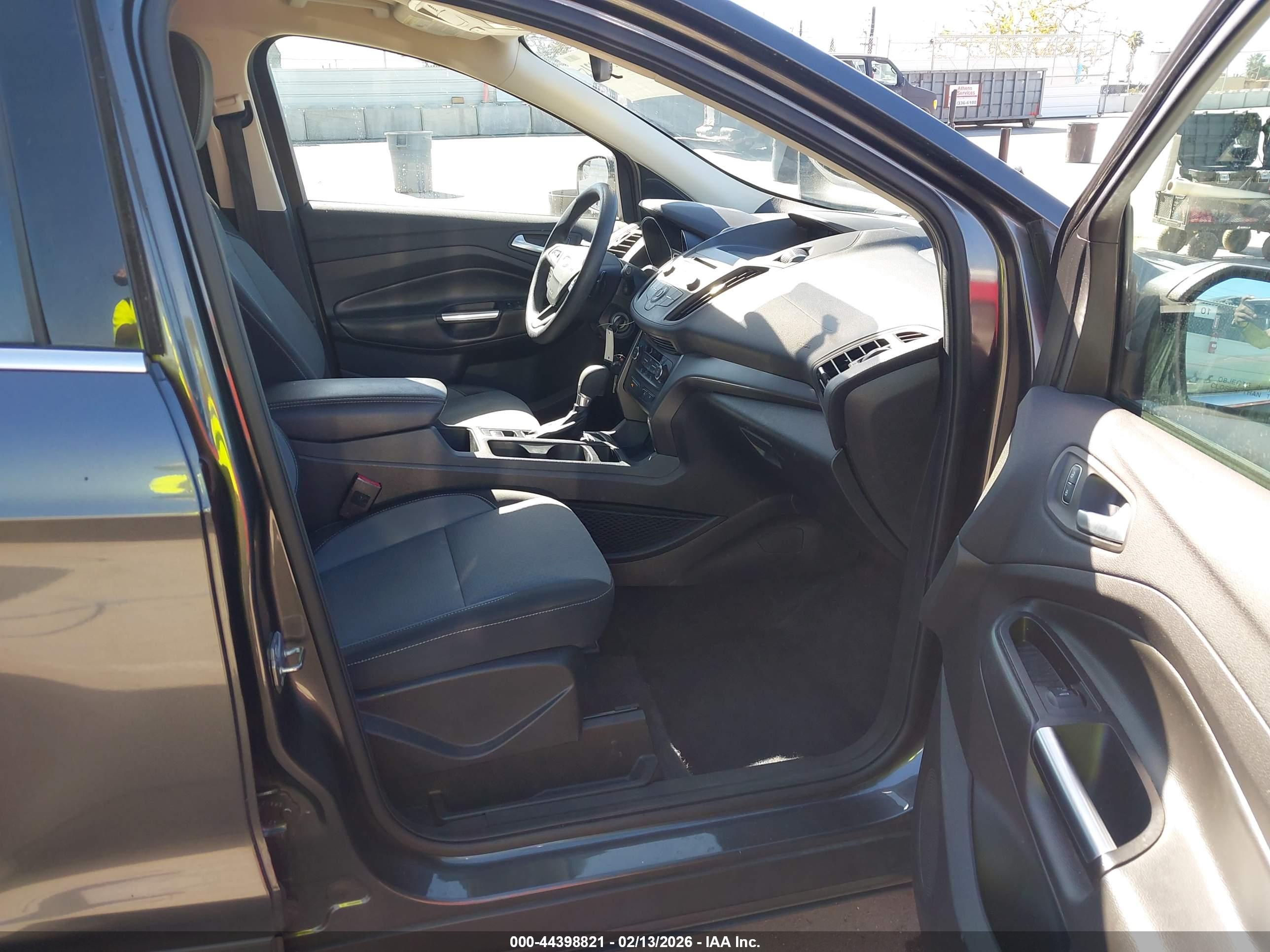 FORD ESCAPE image 5