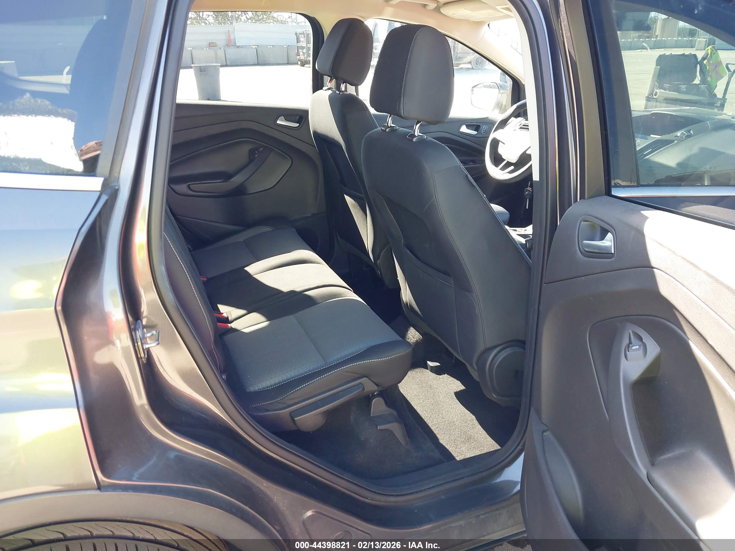 FORD ESCAPE image 8