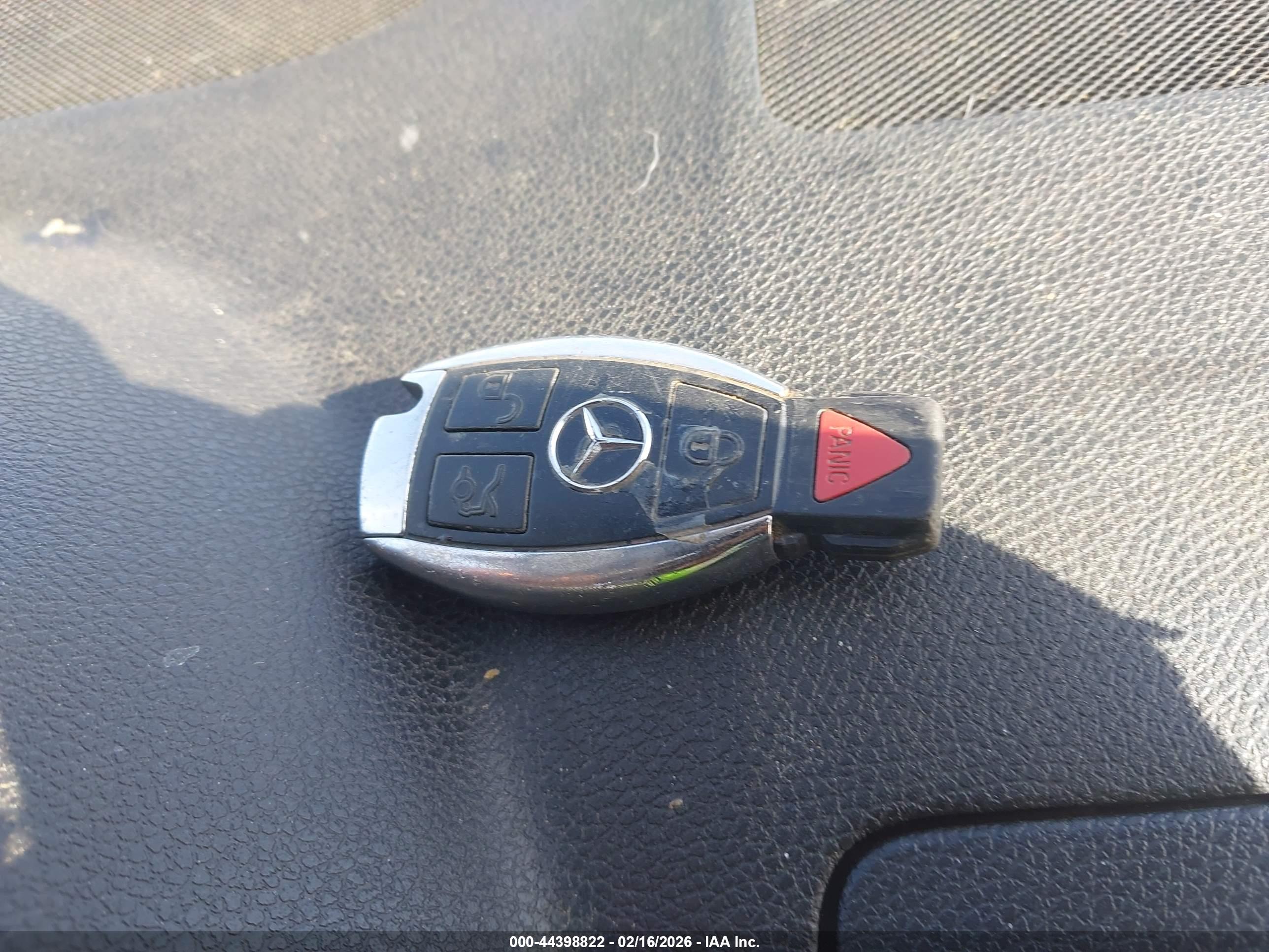 MERCEDES-BENZ C image 11