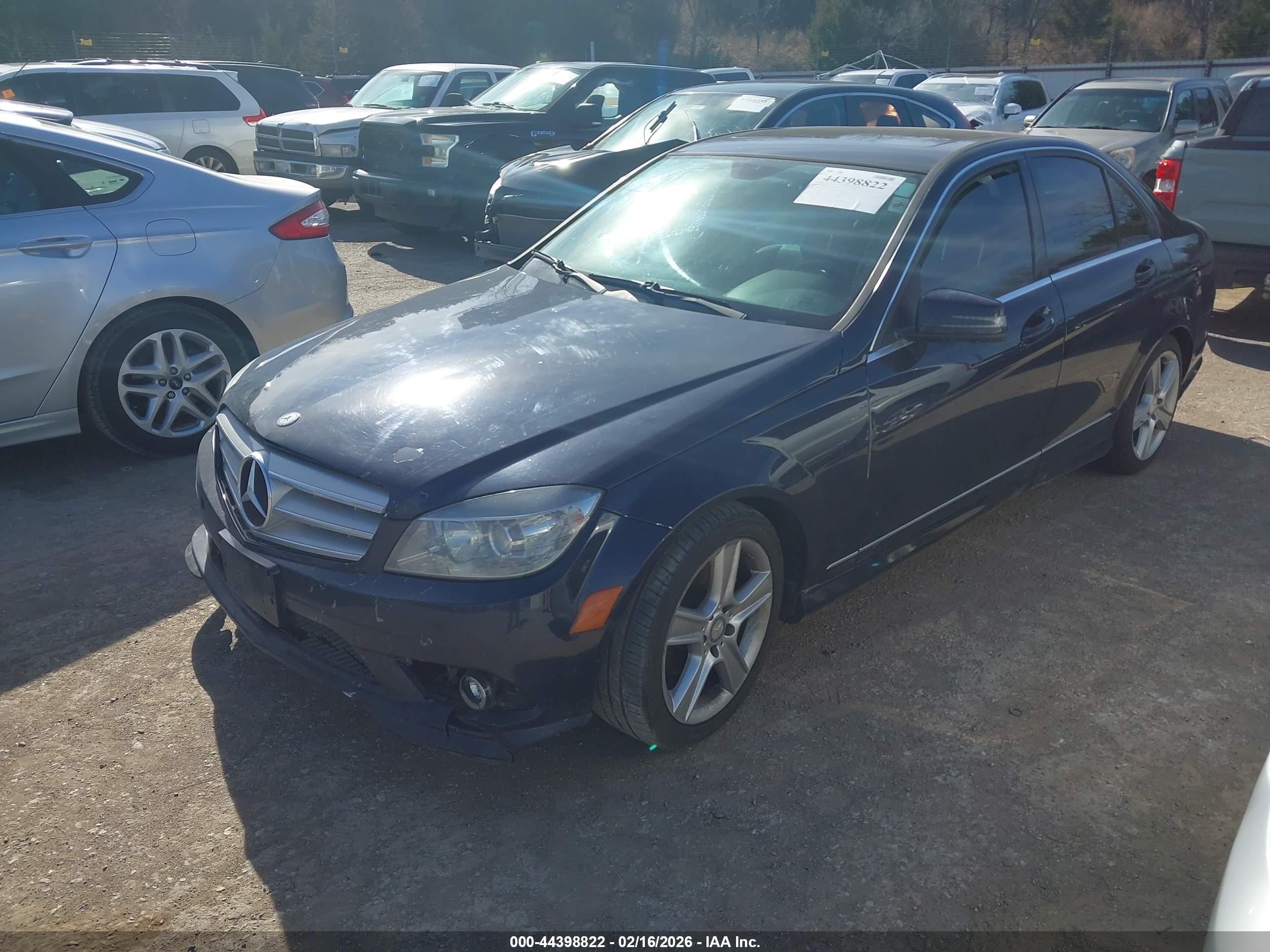 MERCEDES-BENZ C image 2