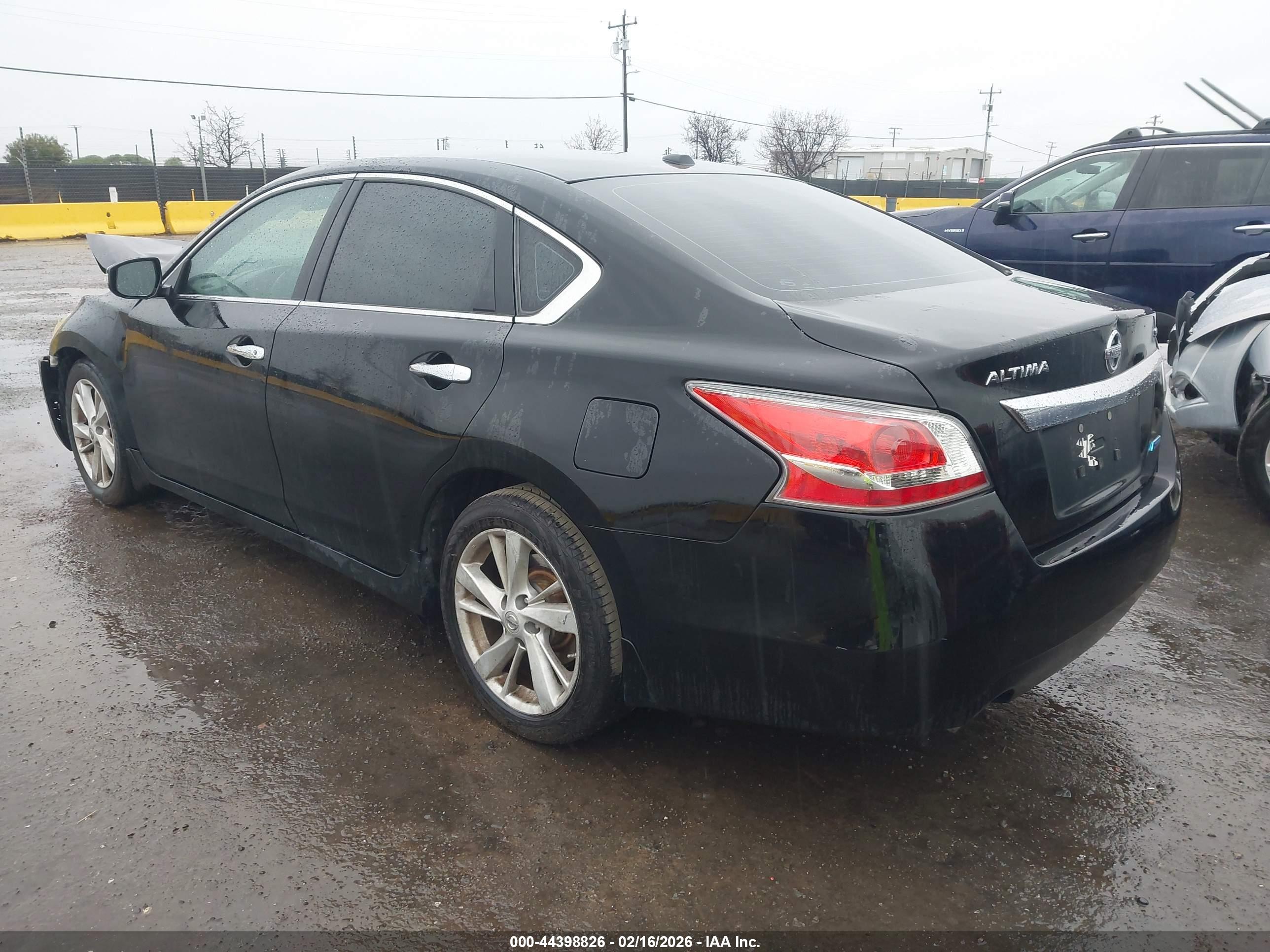 NISSAN ALTIMA image 3
