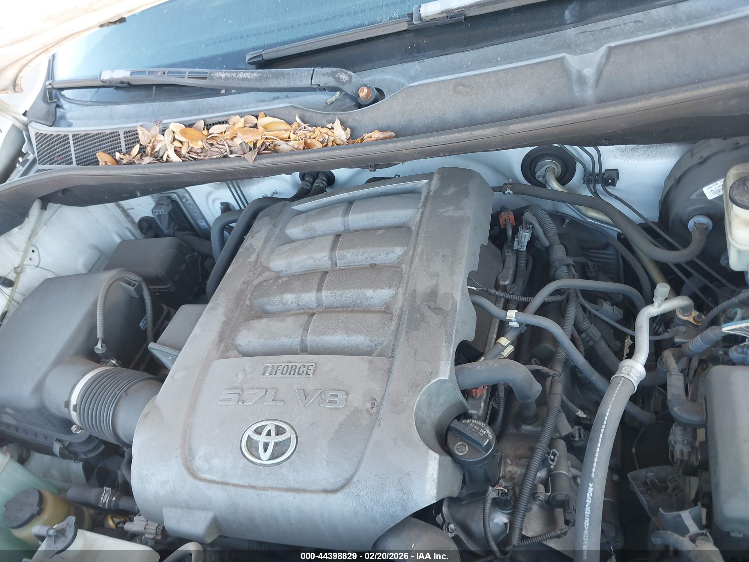 TOYOTA TUNDRA image 10
