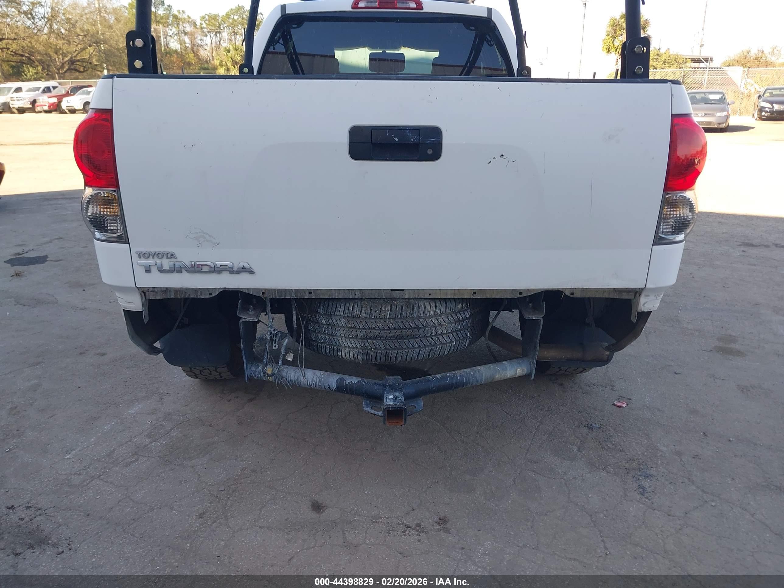 TOYOTA TUNDRA image 6