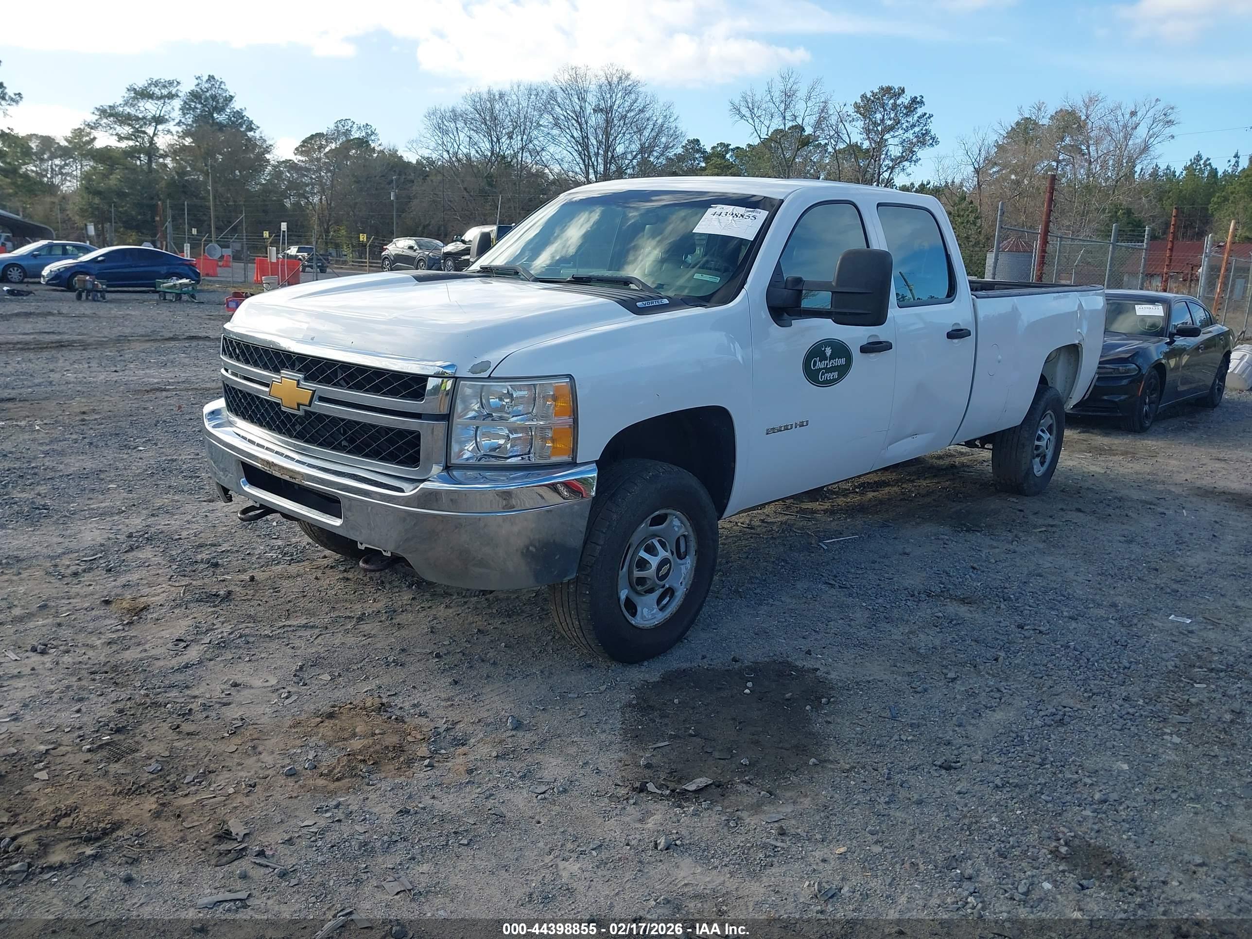 CHEVROLET SILVERADO image 2