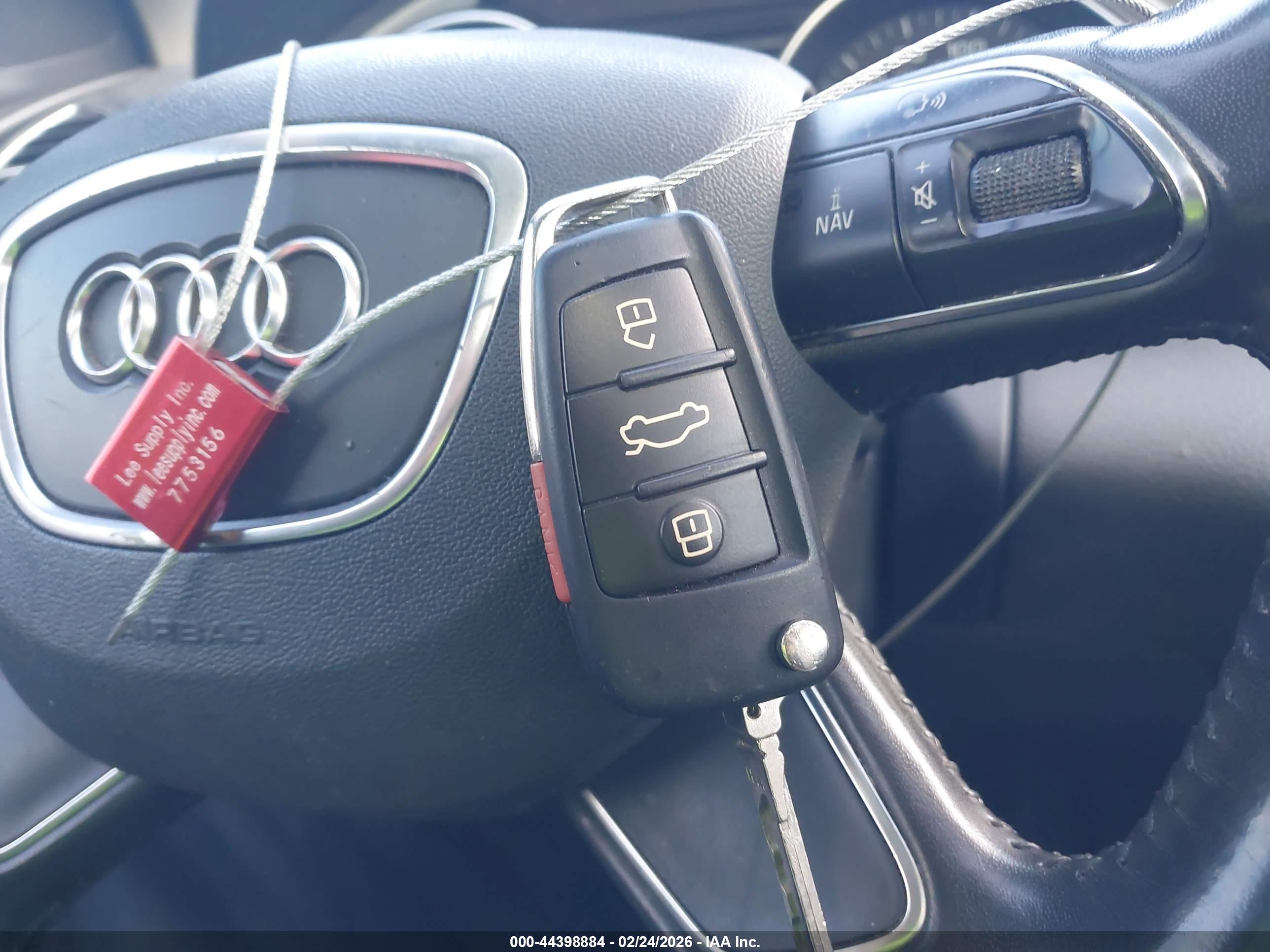 AUDI Q7 image 11