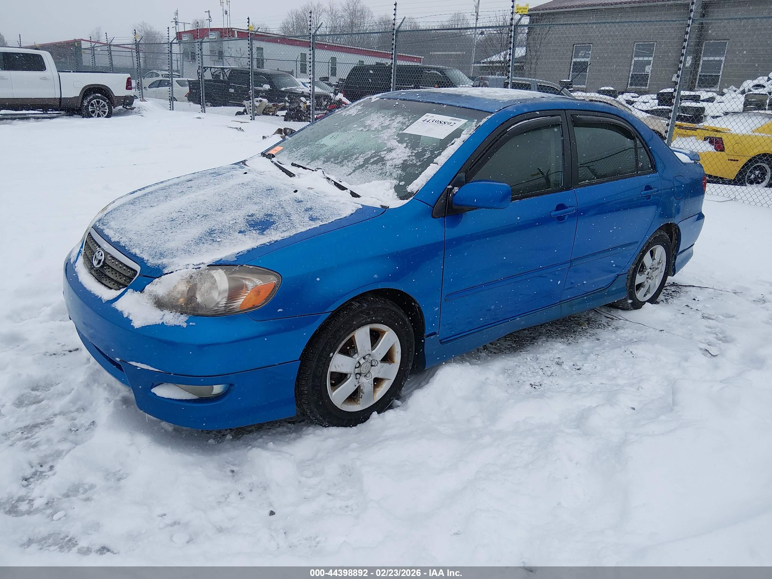 TOYOTA COROLLA image 2