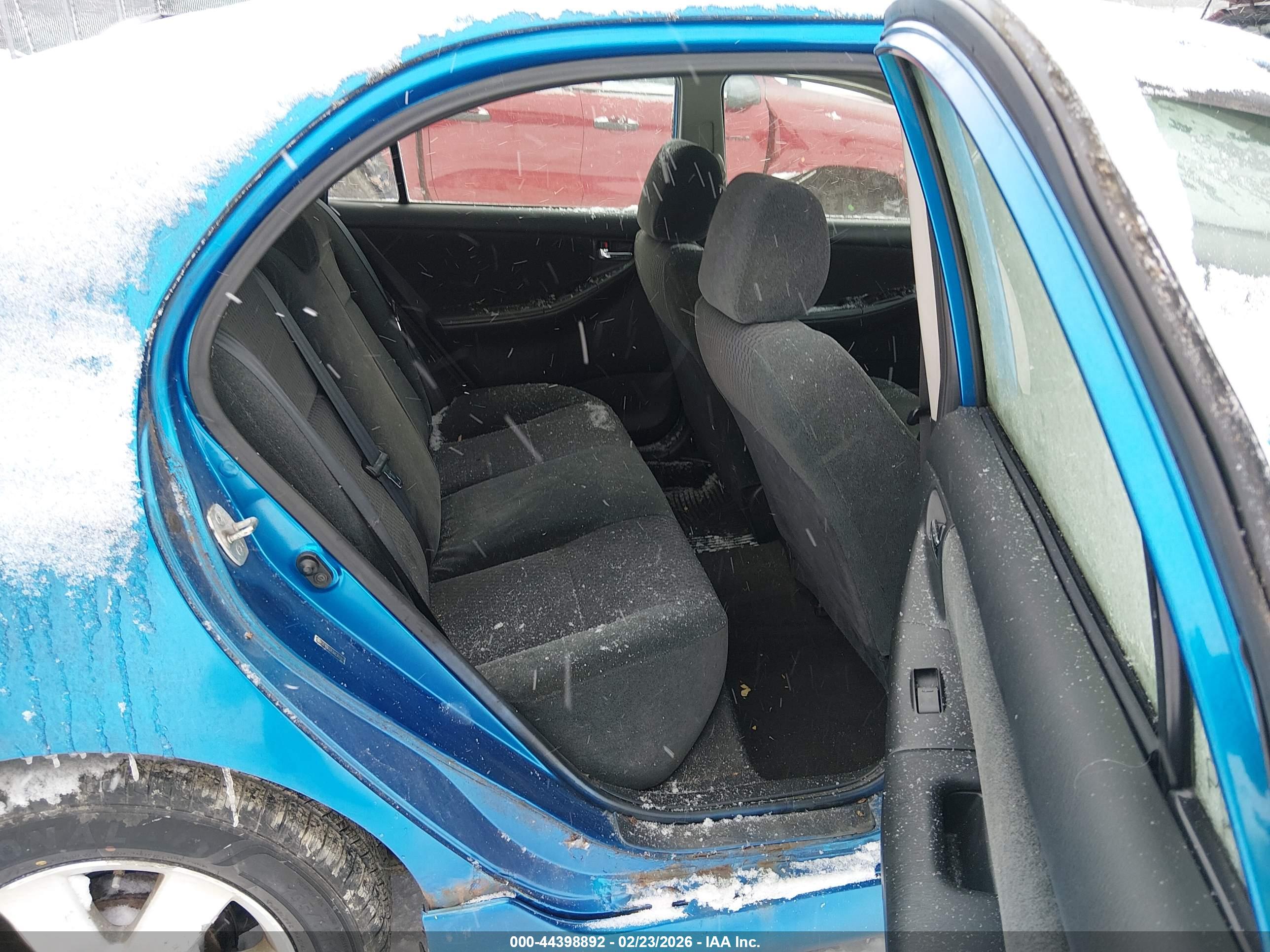TOYOTA COROLLA image 8