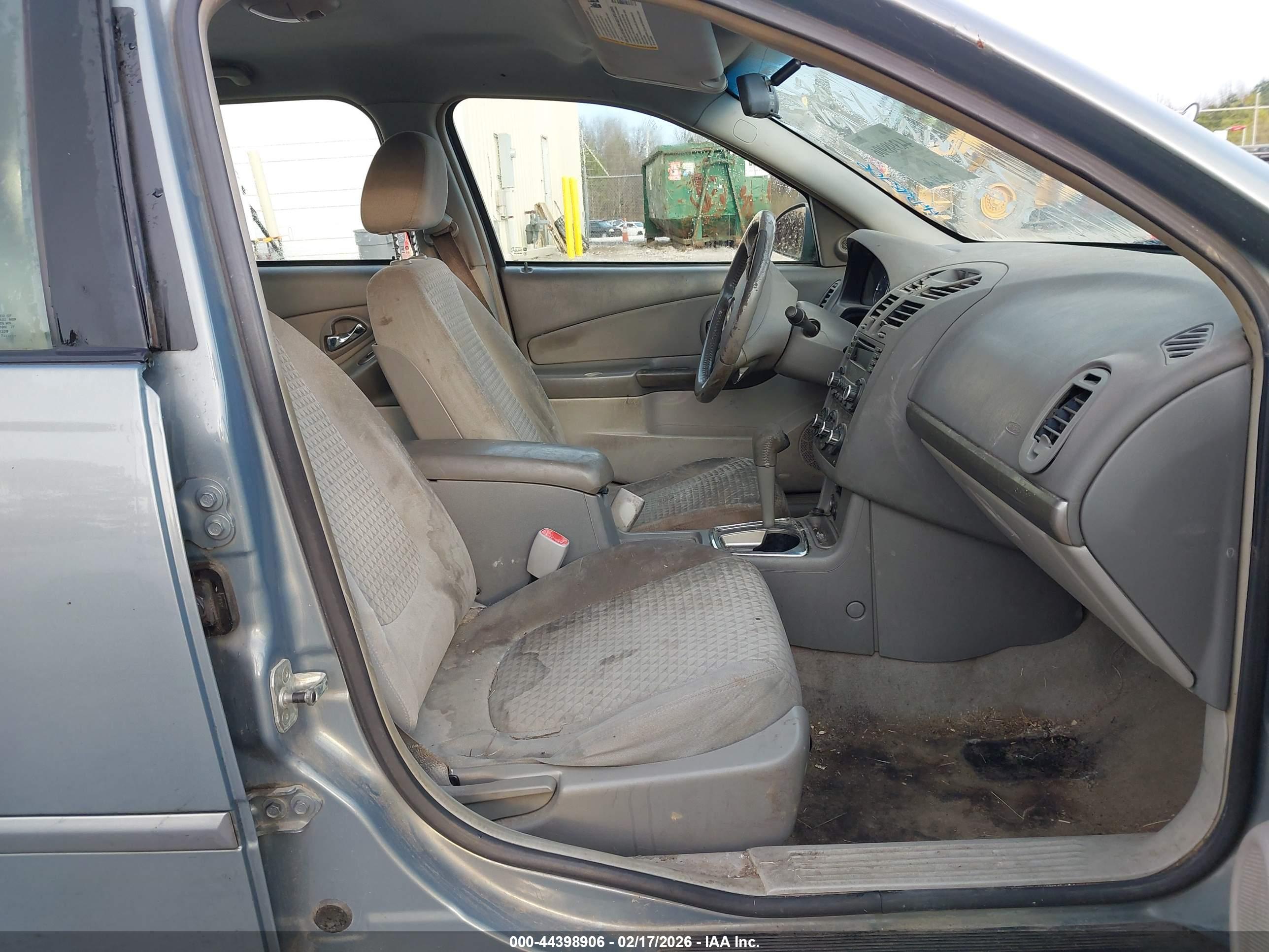 CHEVROLET MALIBU image 5