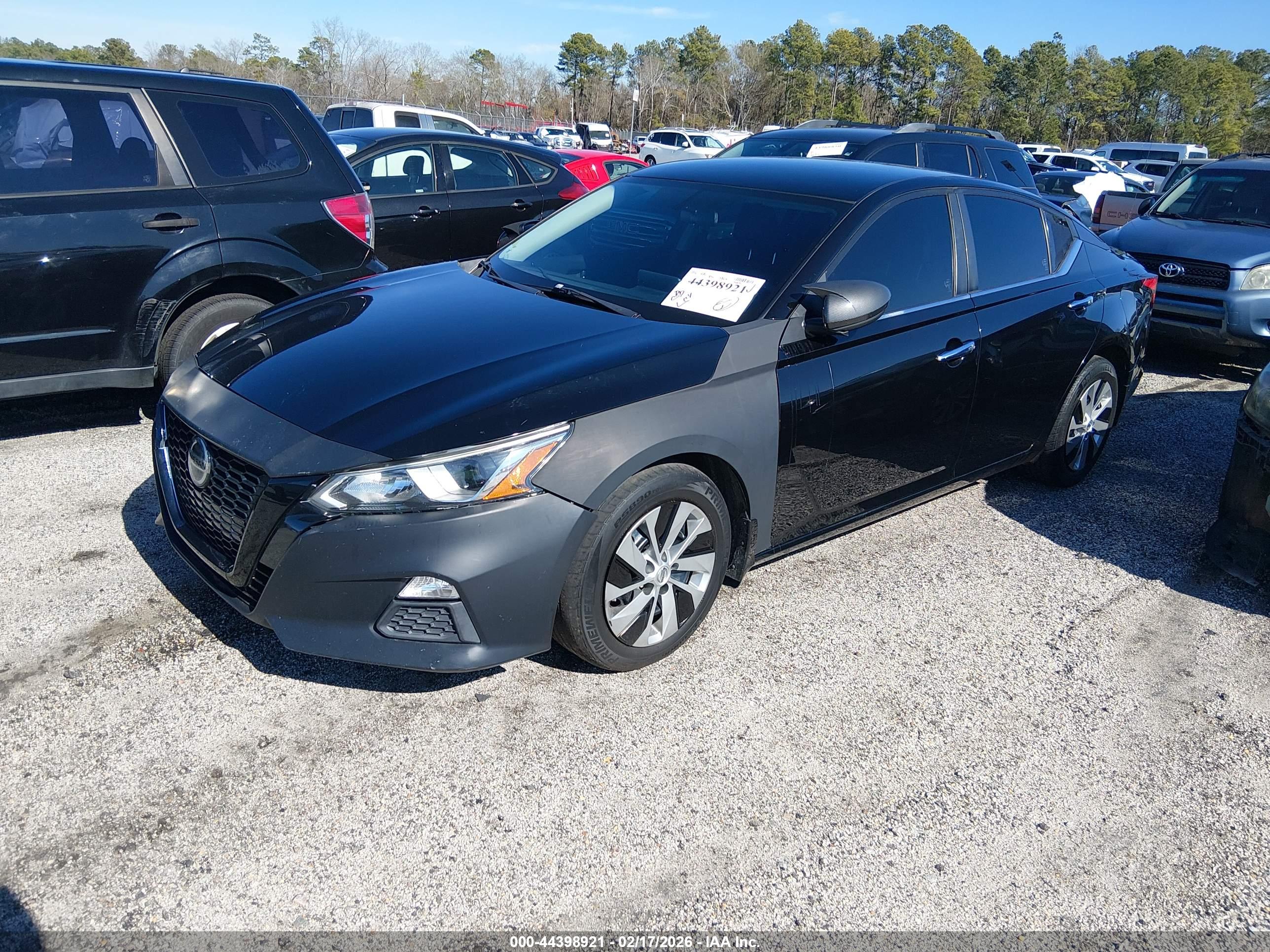 NISSAN ALTIMA image 2