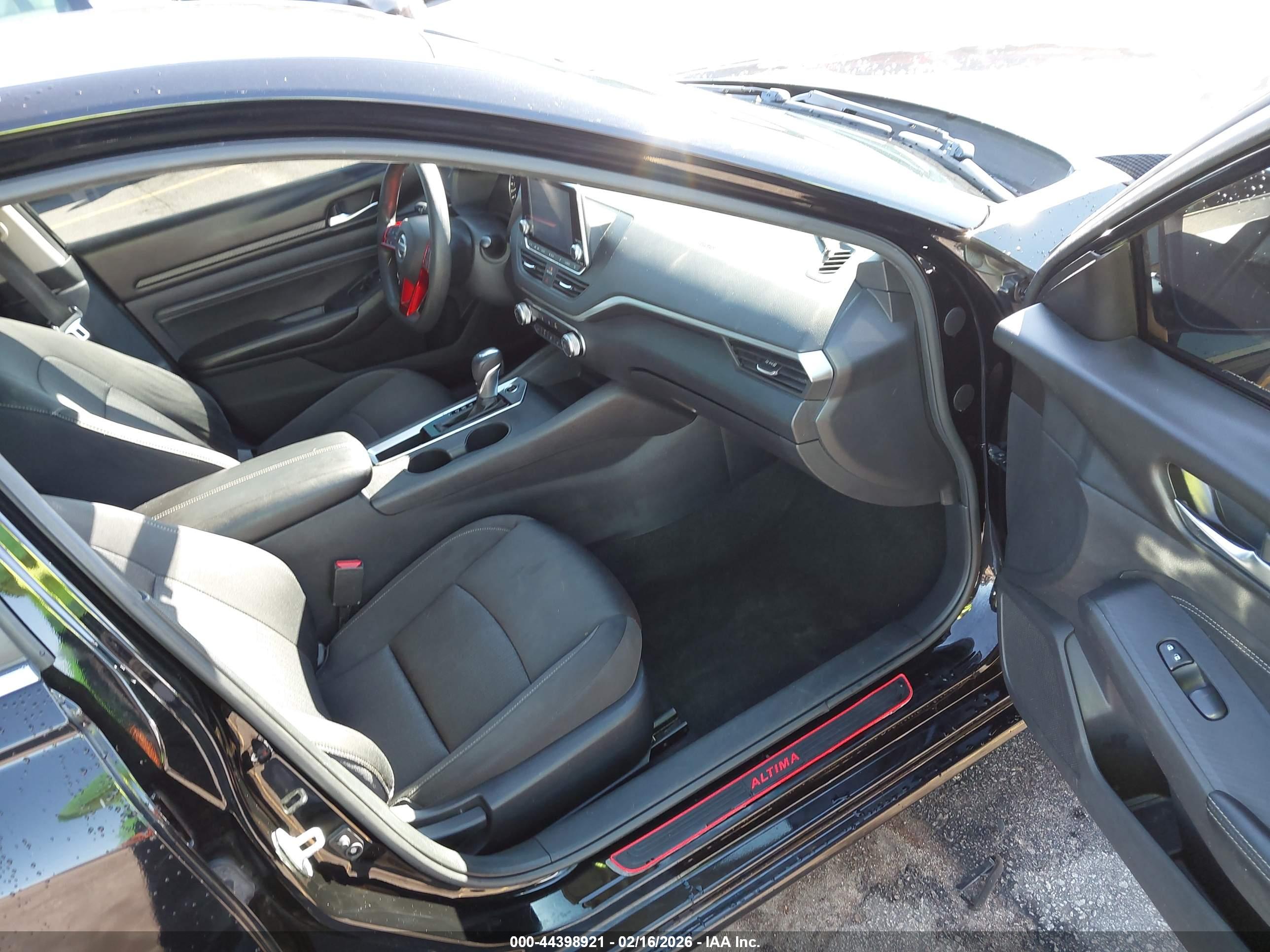 NISSAN ALTIMA image 5