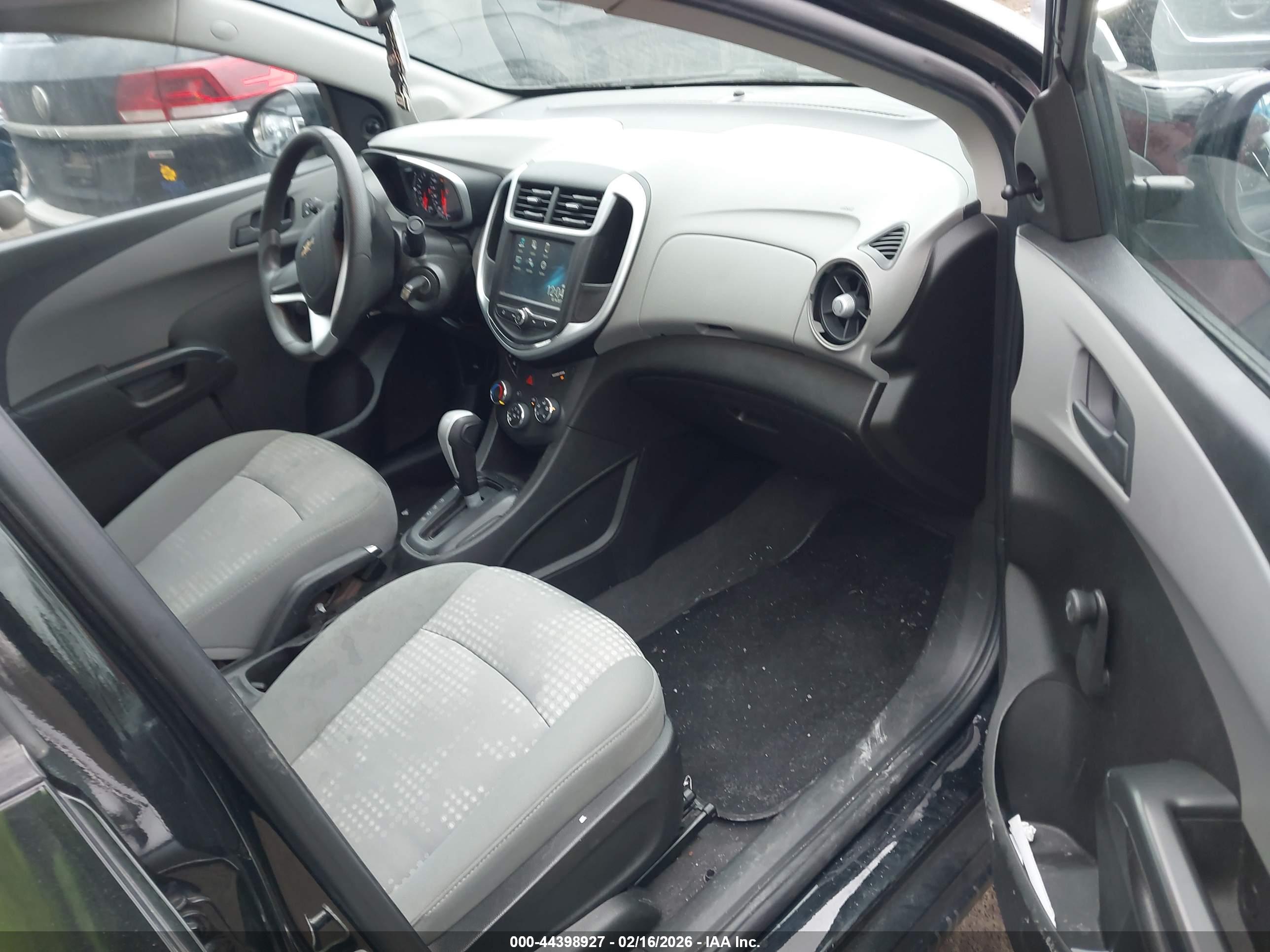 CHEVROLET SONIC image 5