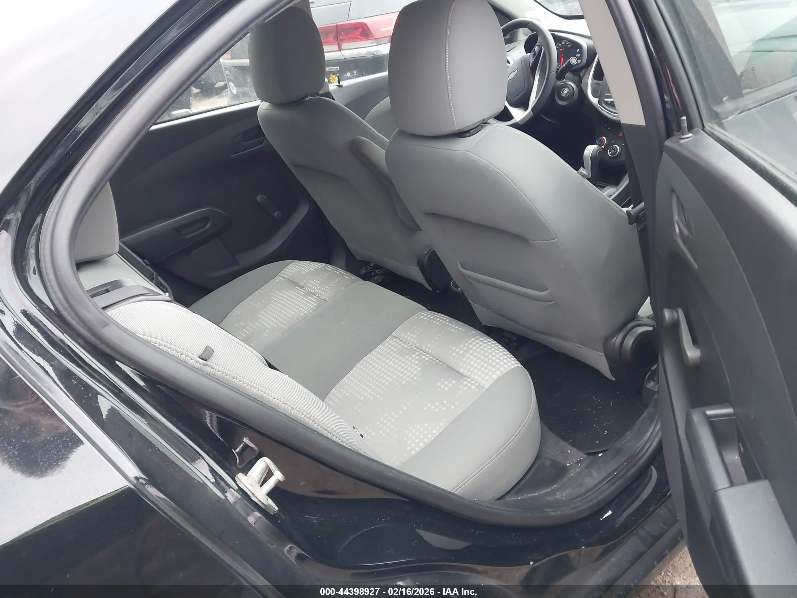 CHEVROLET SONIC image 8