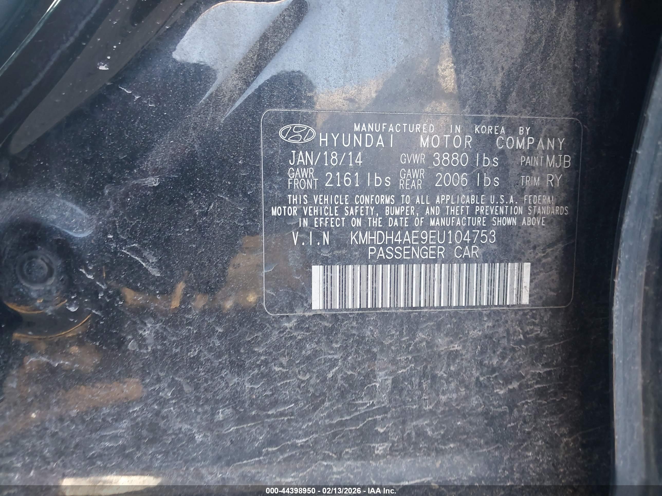 HYUNDAI ELANTRA image 9