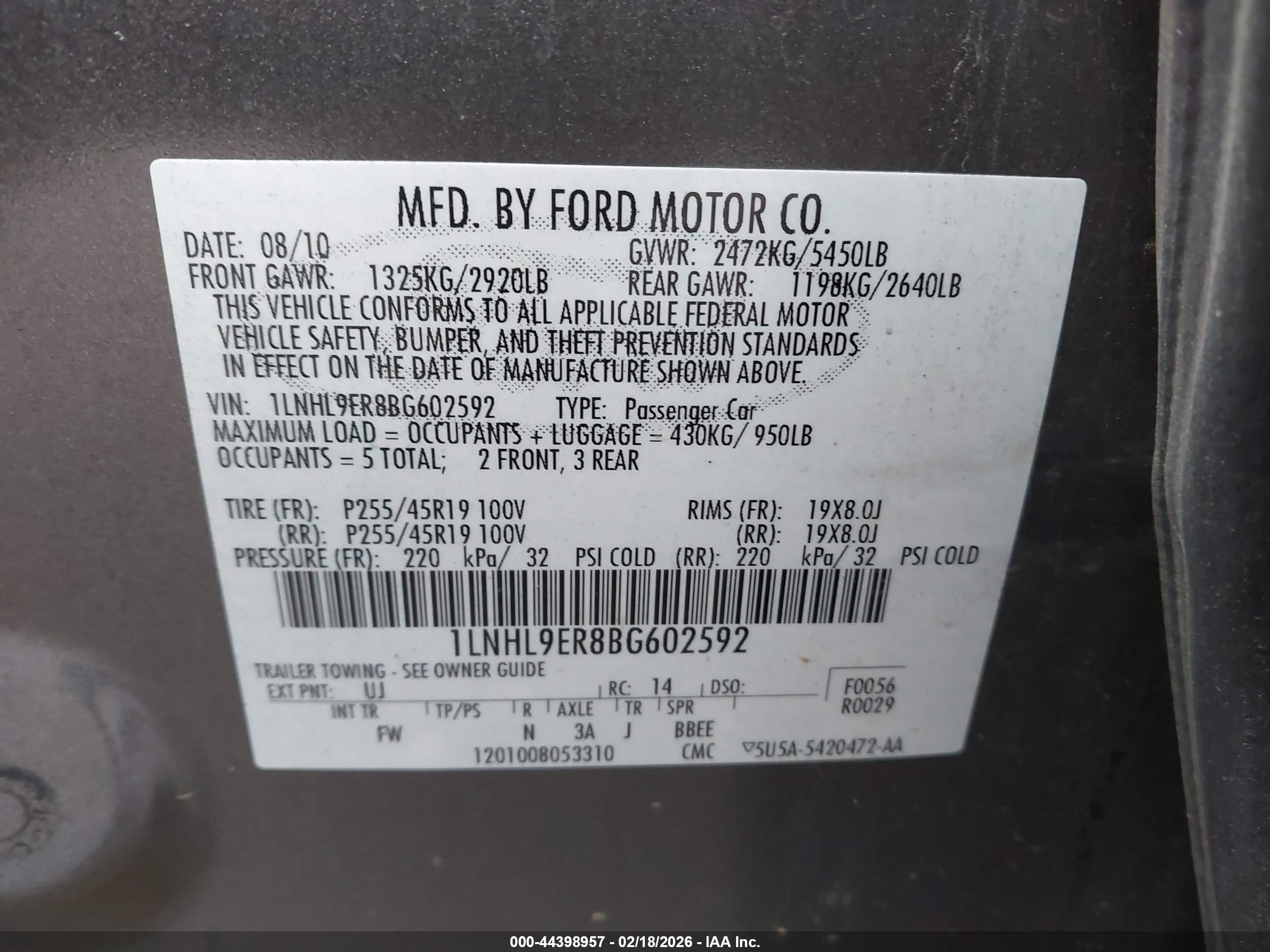 LINCOLN MKS image 9