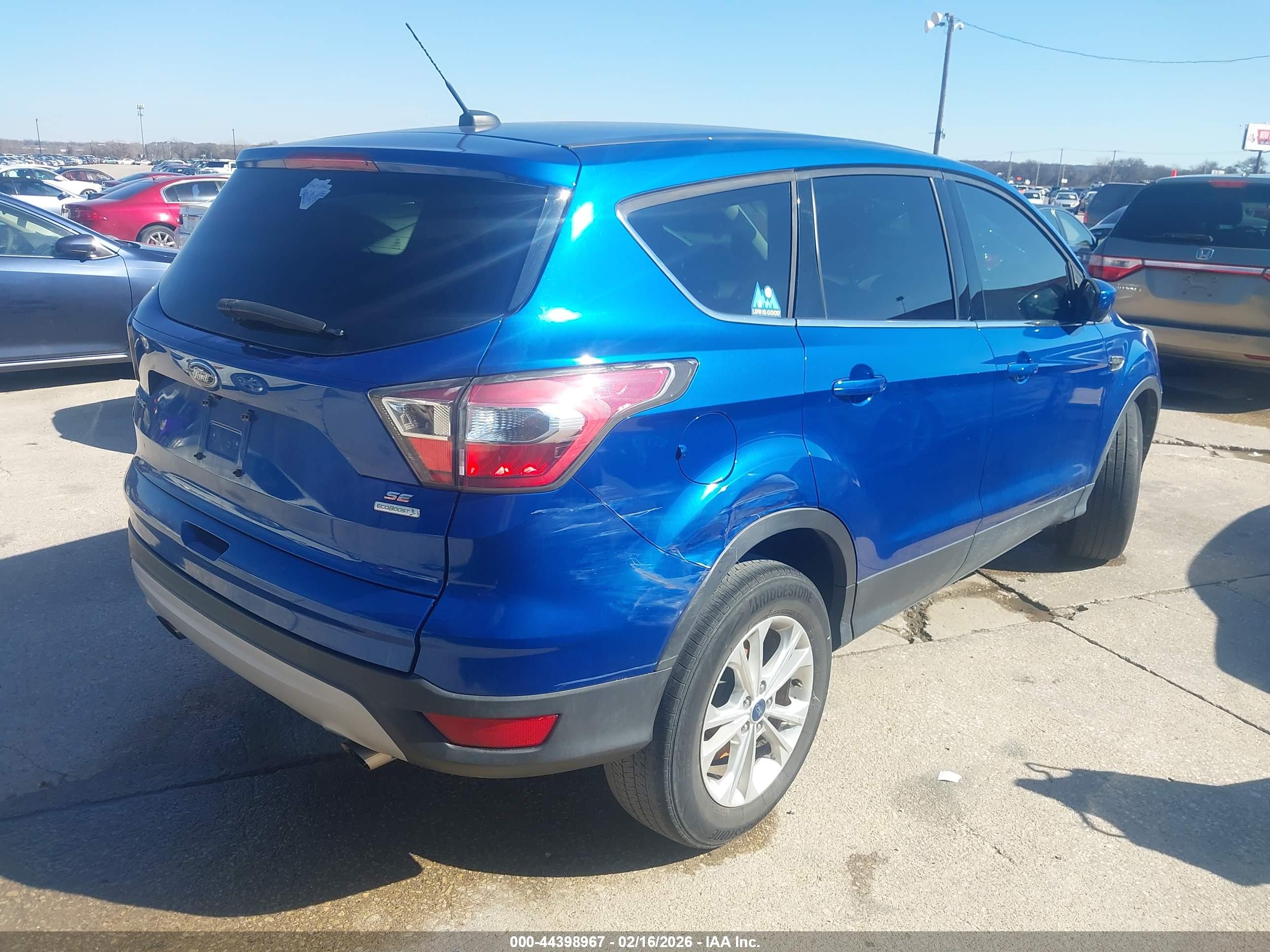 FORD ESCAPE image 4