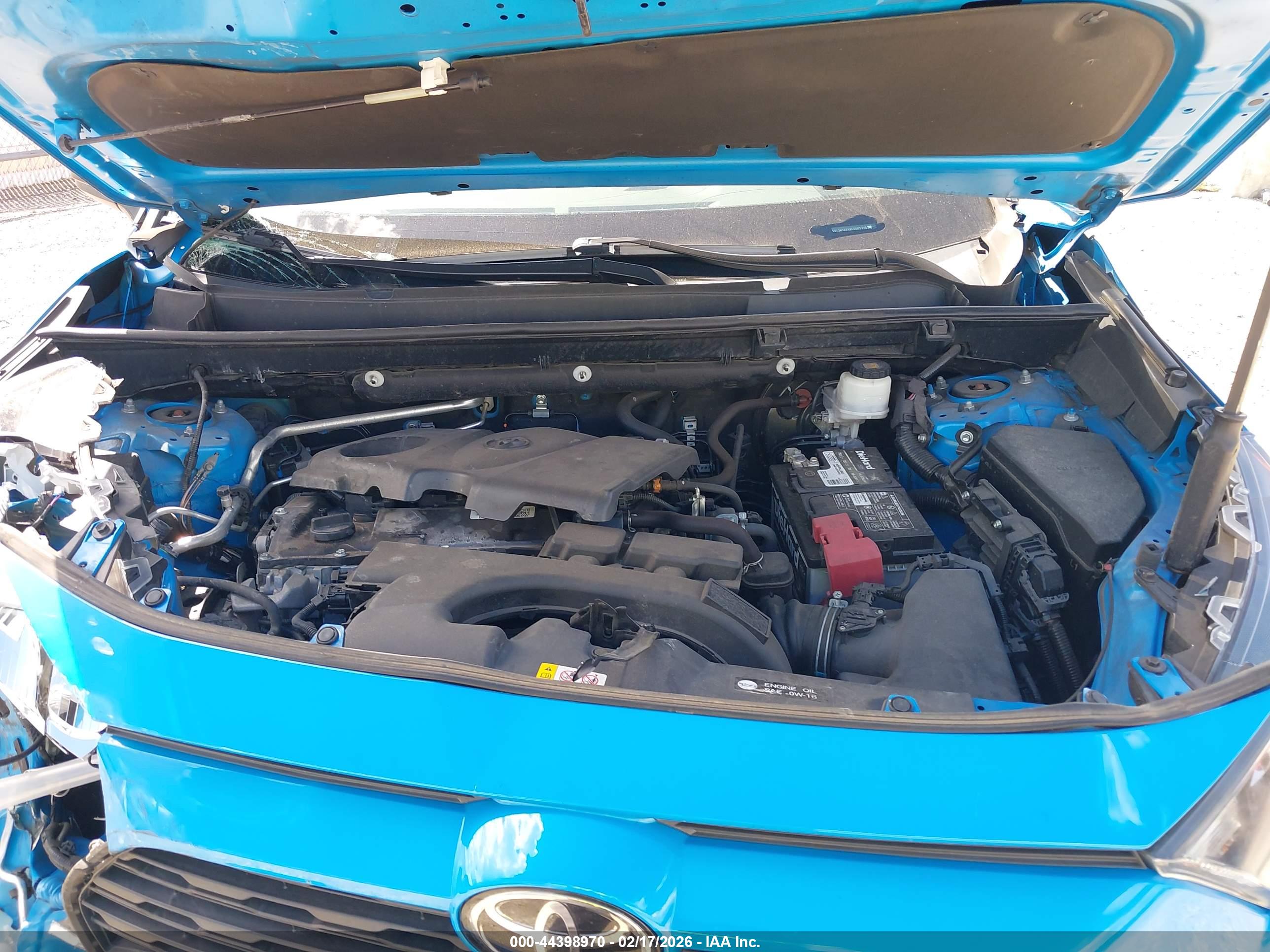 TOYOTA RAV4 image 10