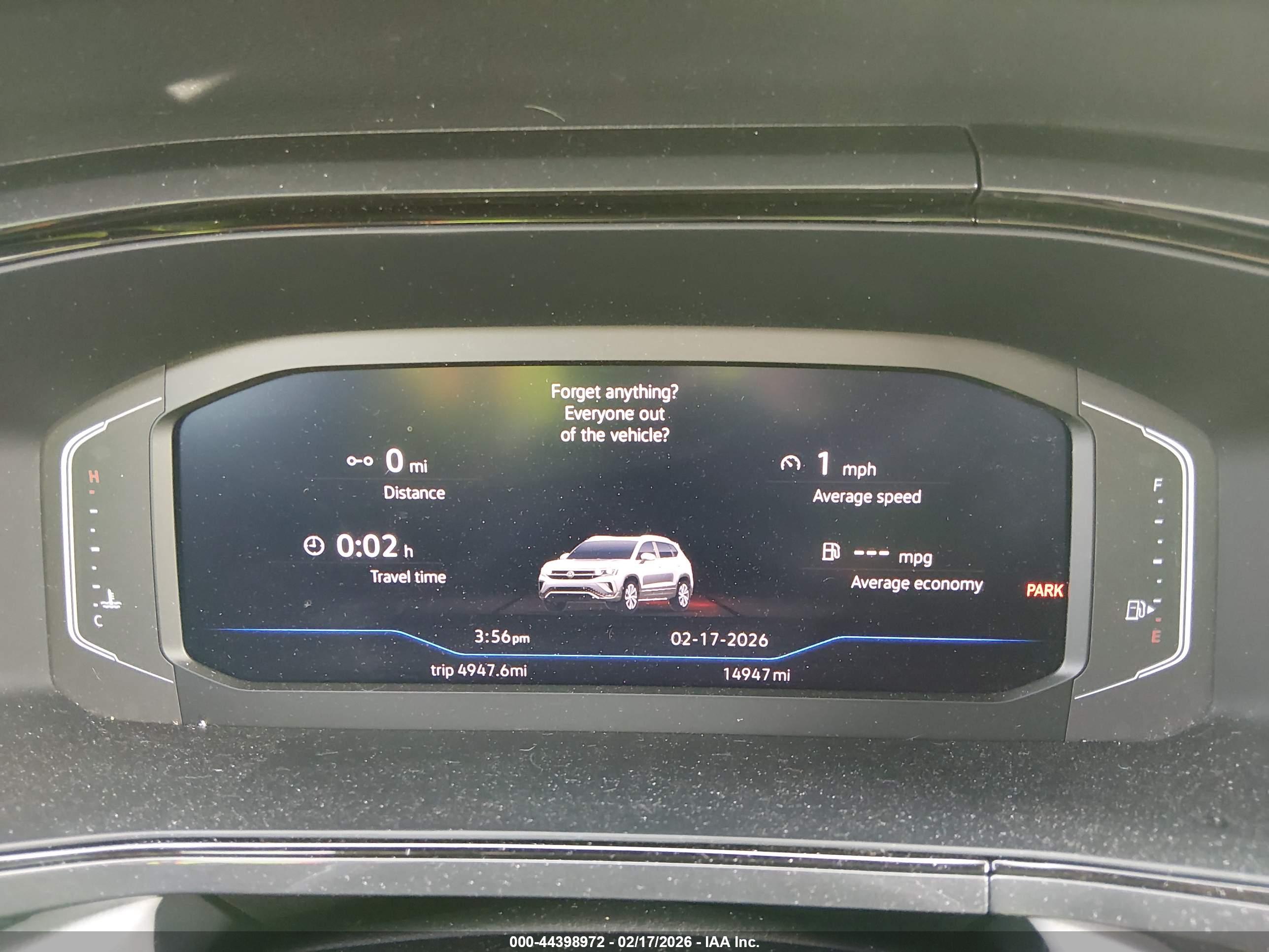 VOLKSWAGEN TAOS image 7