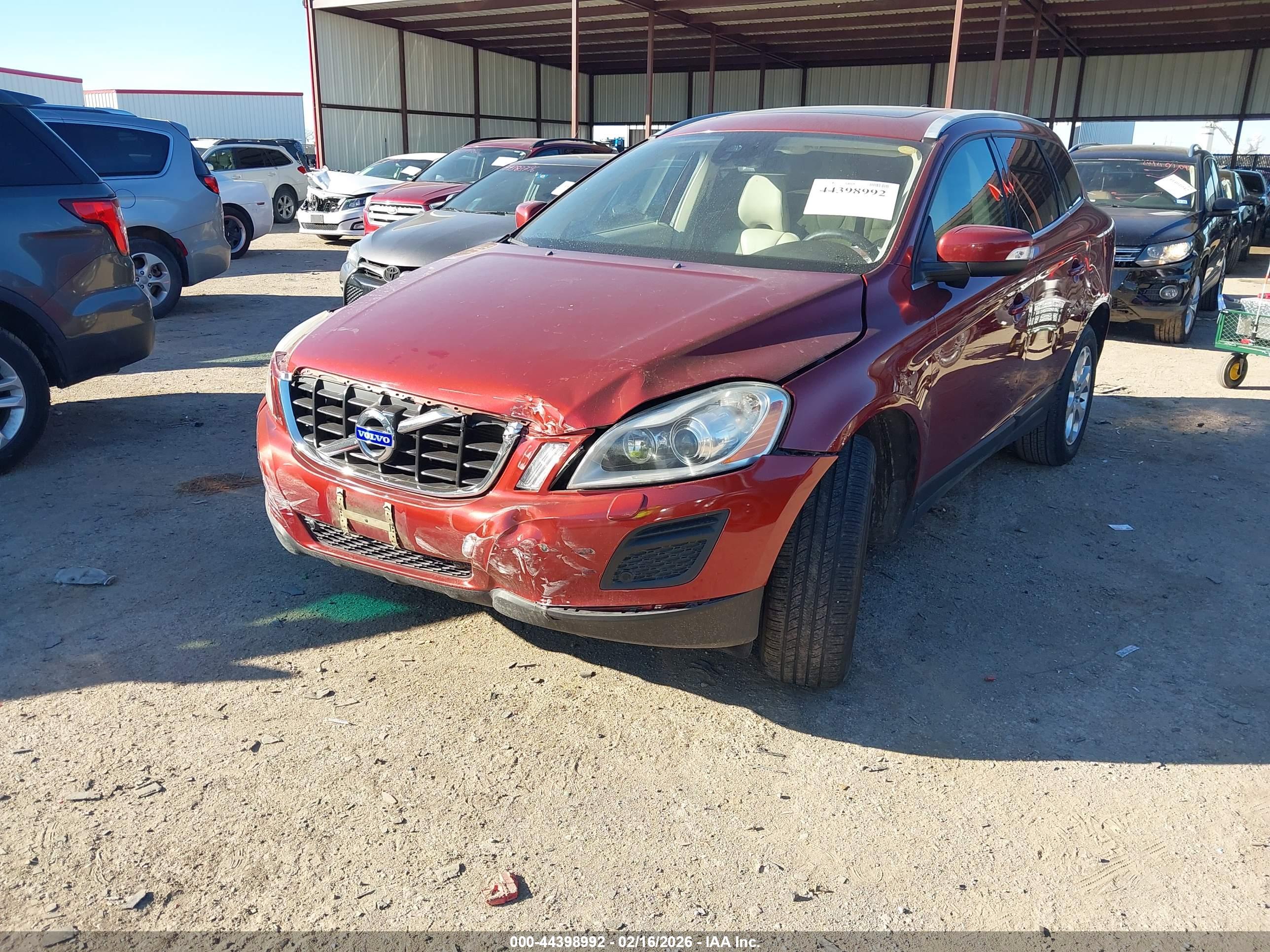VOLVO XC60 image 6