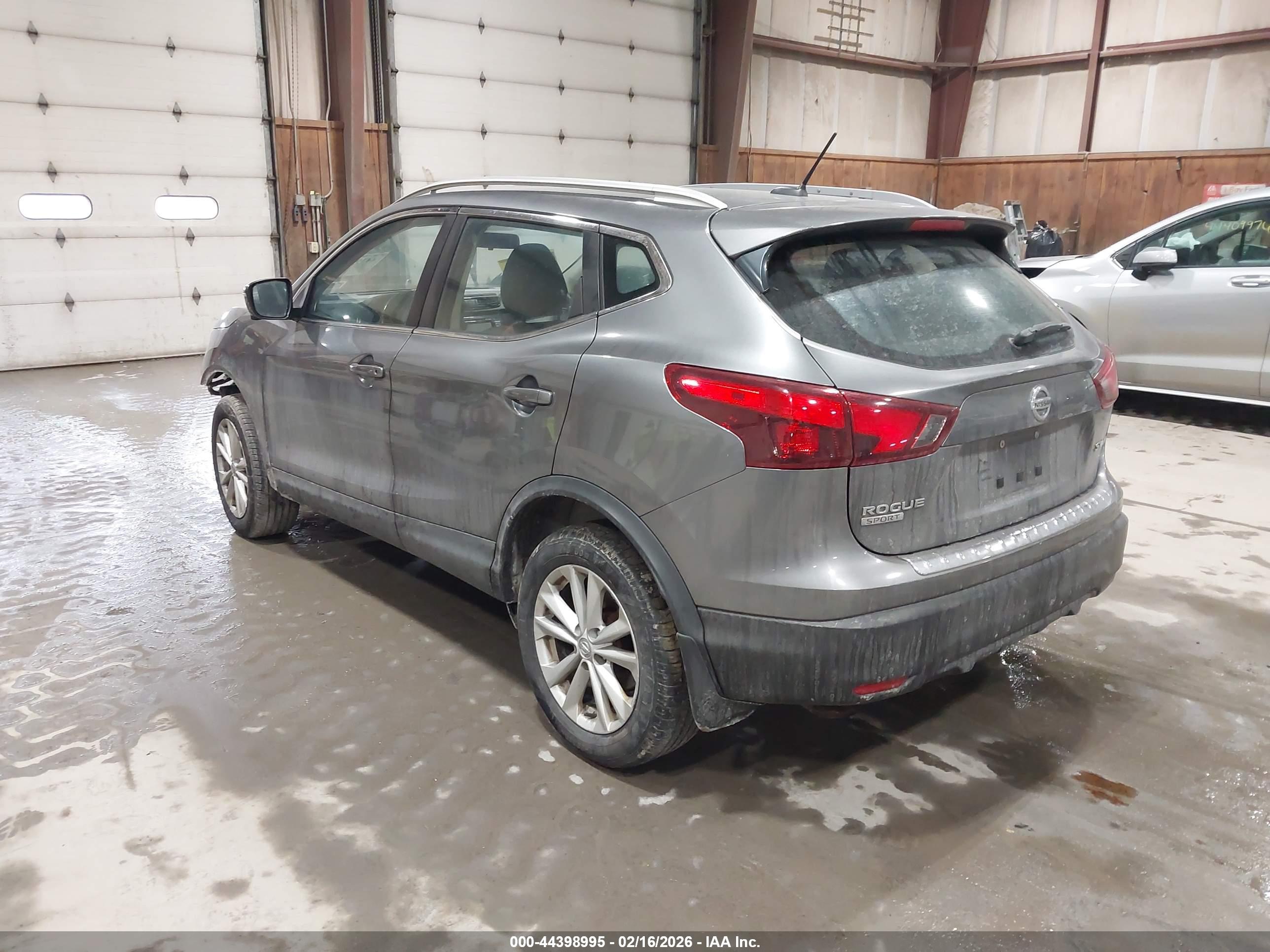 NISSAN ROGUE image 3