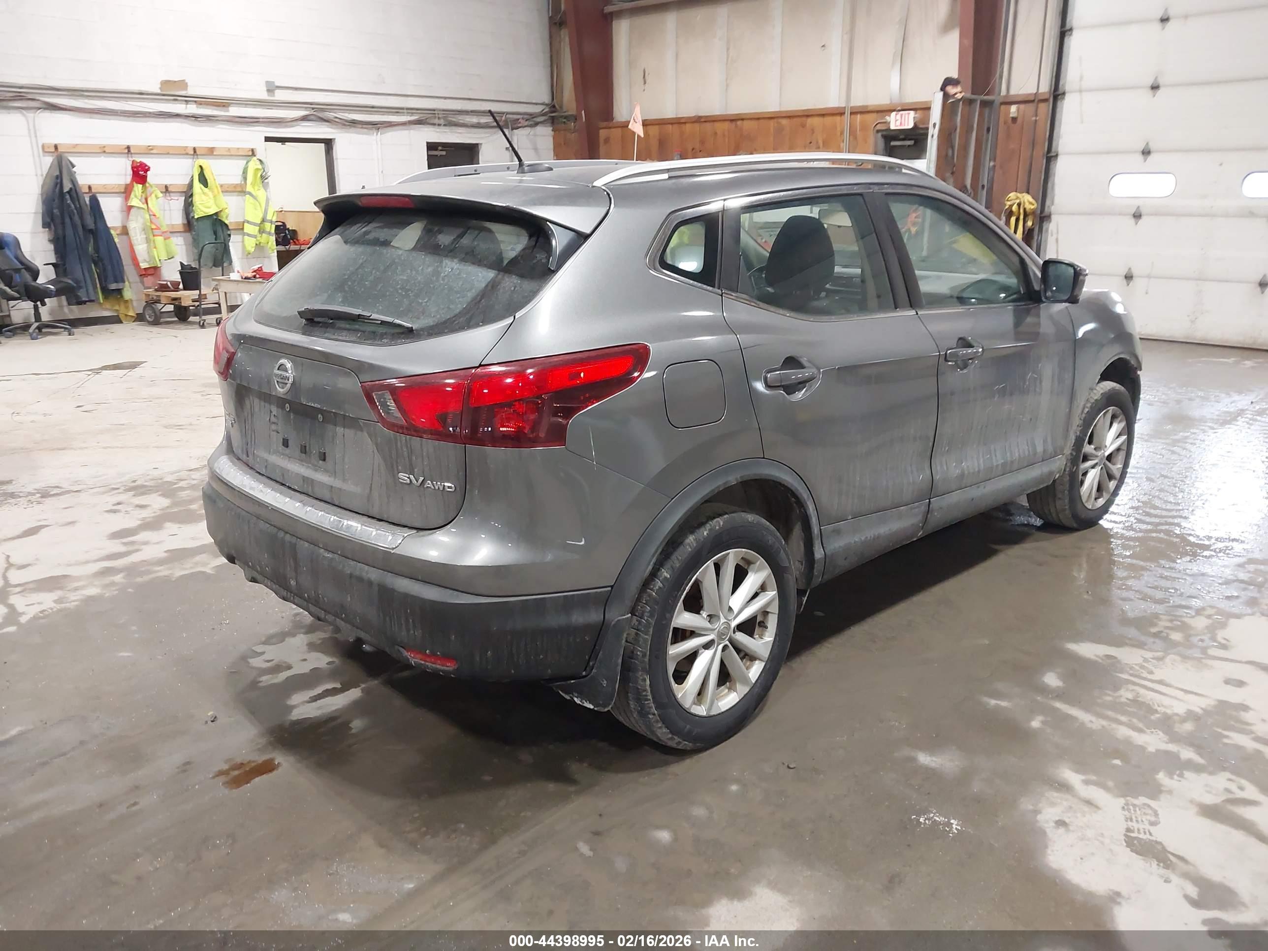 NISSAN ROGUE image 4