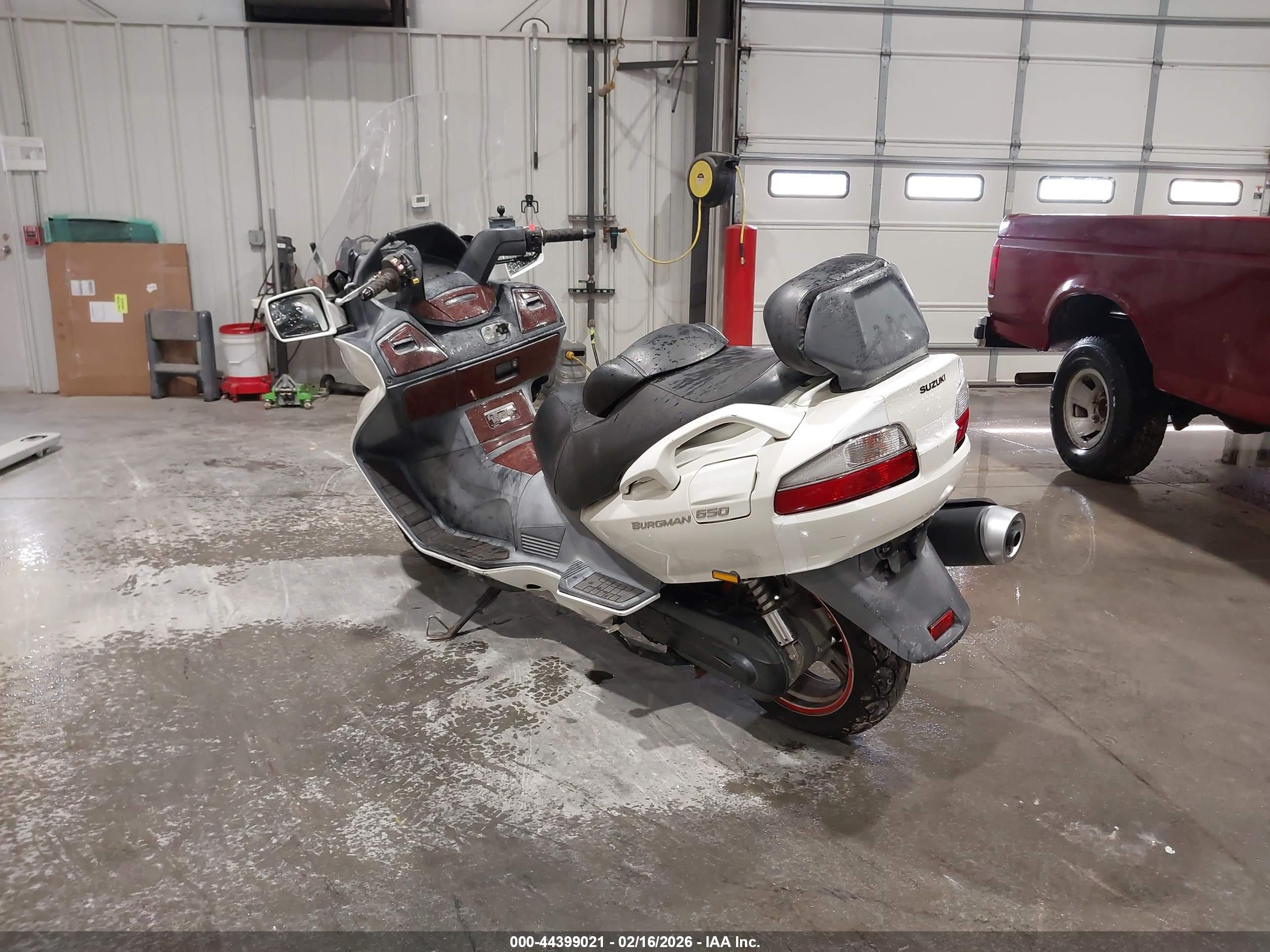 SUZUKI AN650 image 3