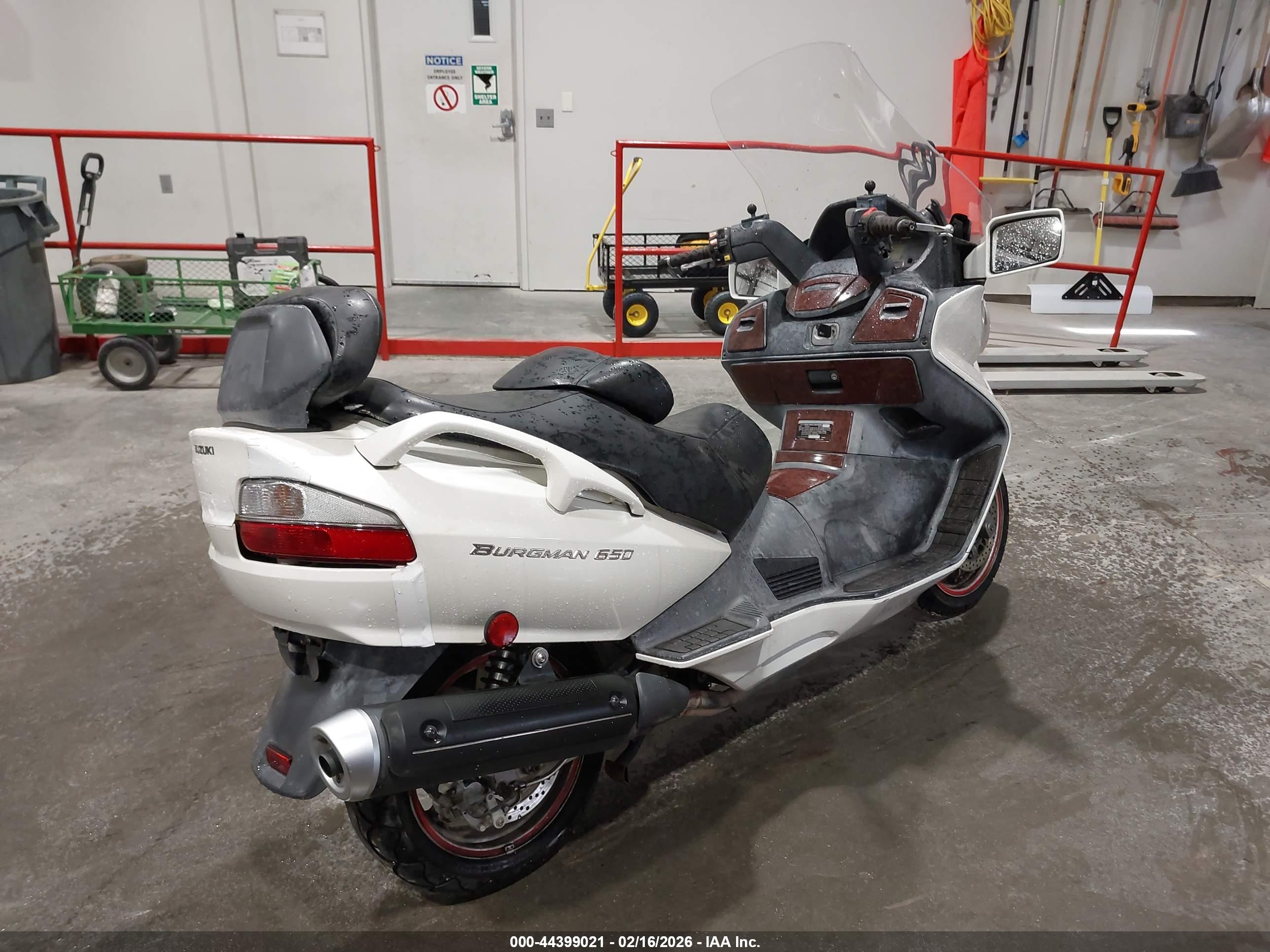 SUZUKI AN650 image 4