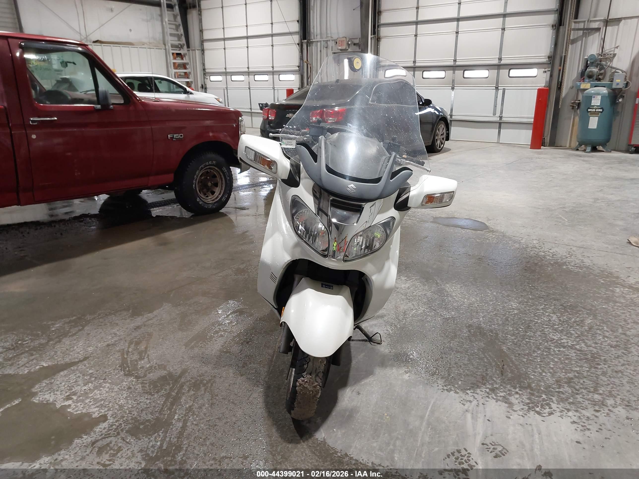 SUZUKI AN650 image 5