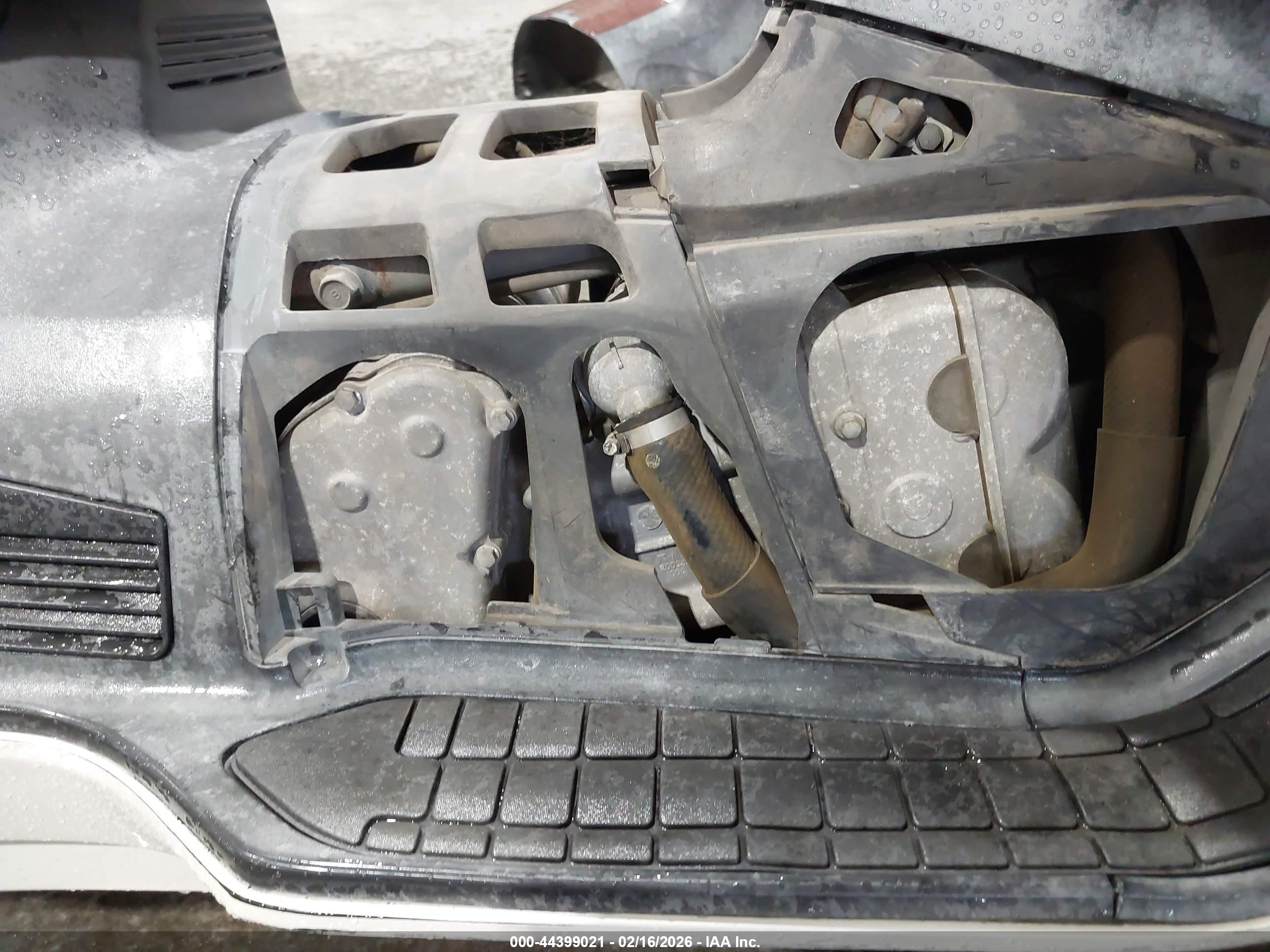 SUZUKI AN650 image 8