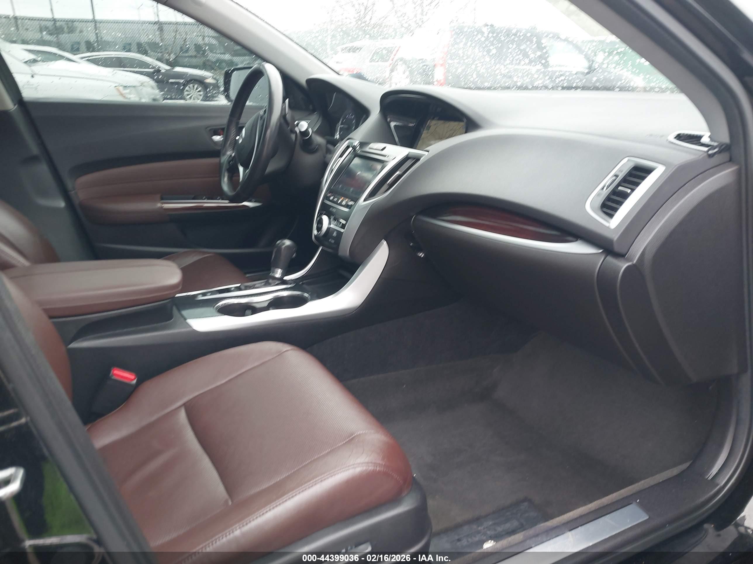 ACURA TLX image 5