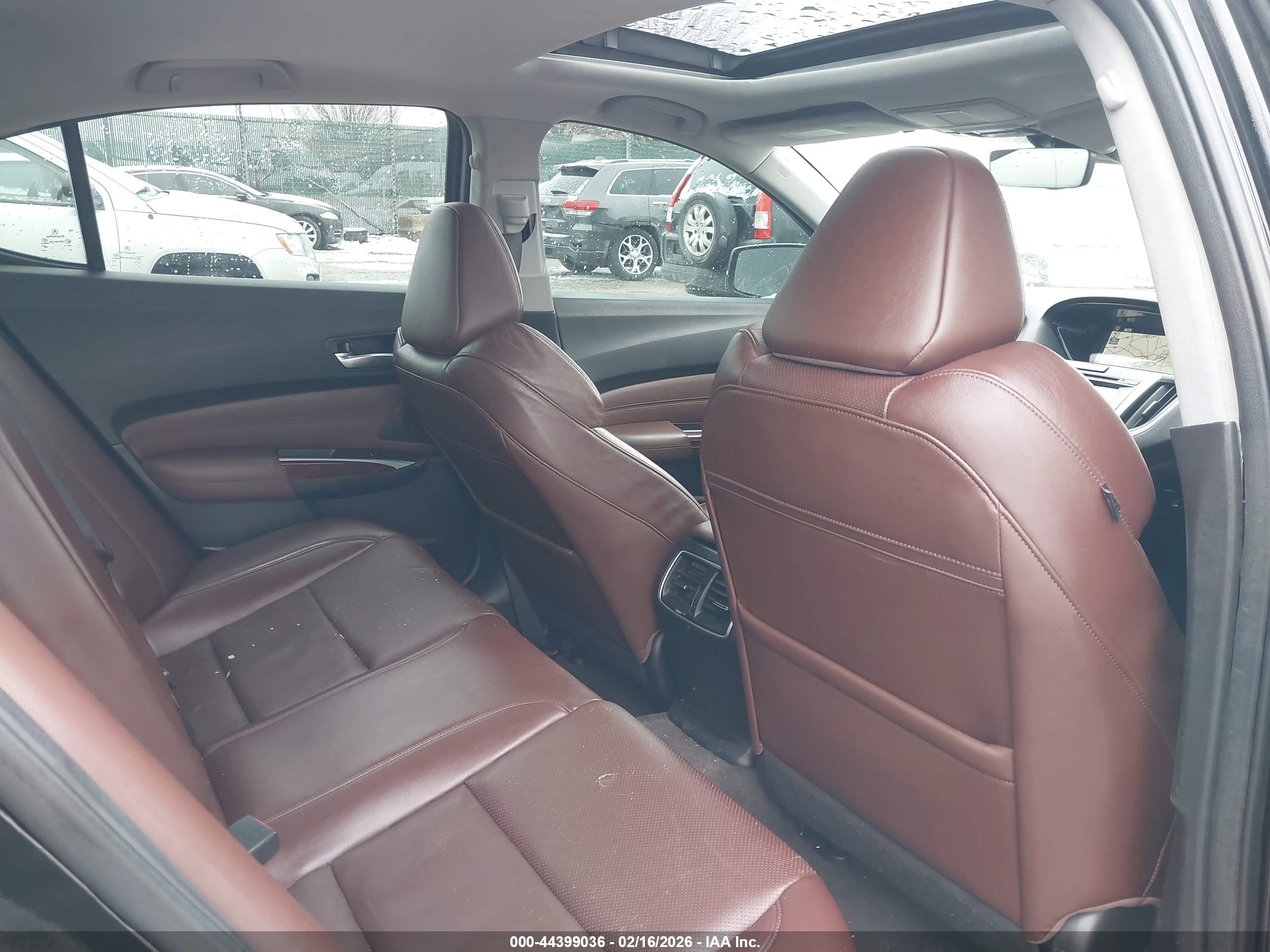 ACURA TLX image 8
