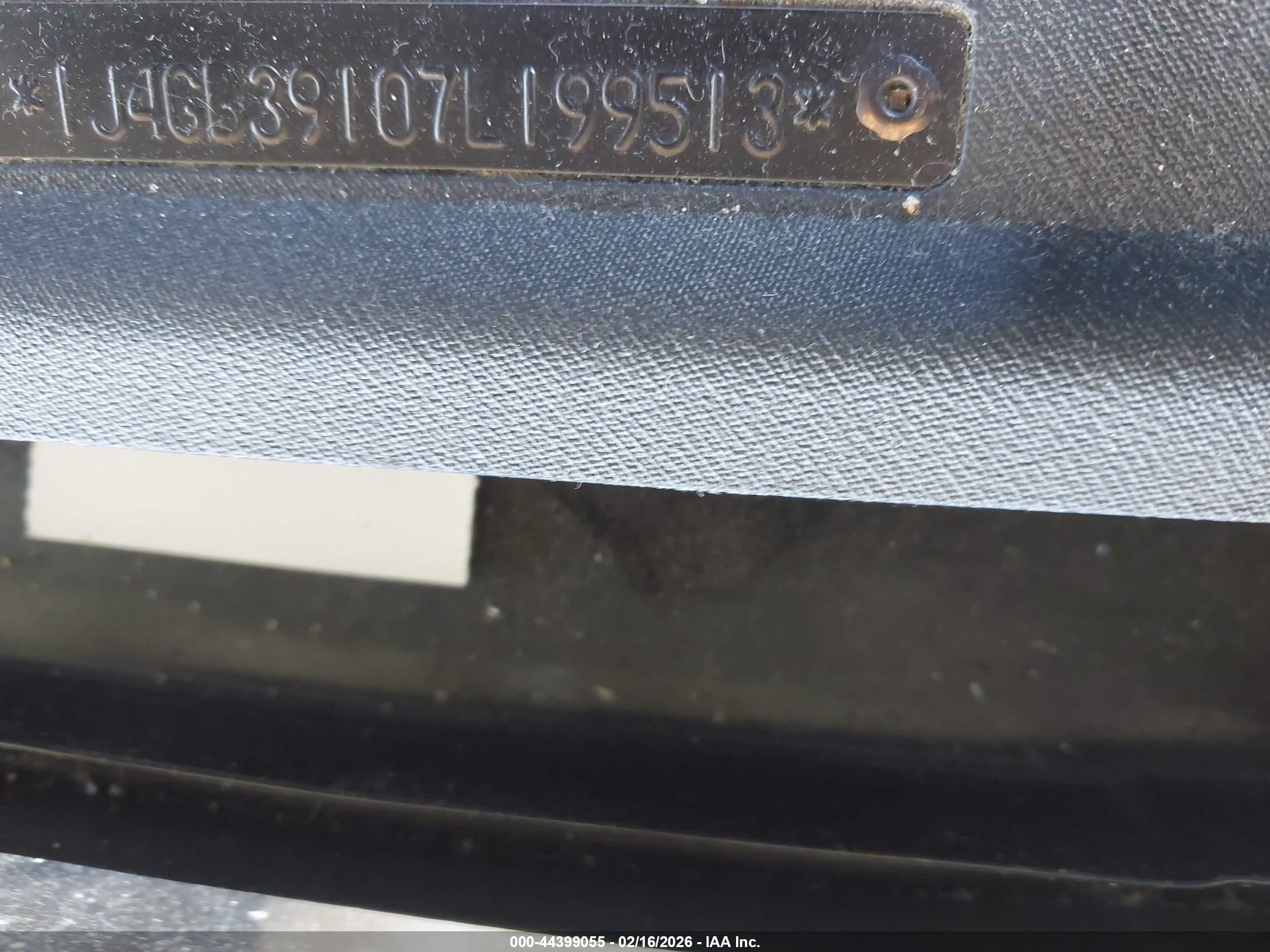 JEEP WRANGLER image 9