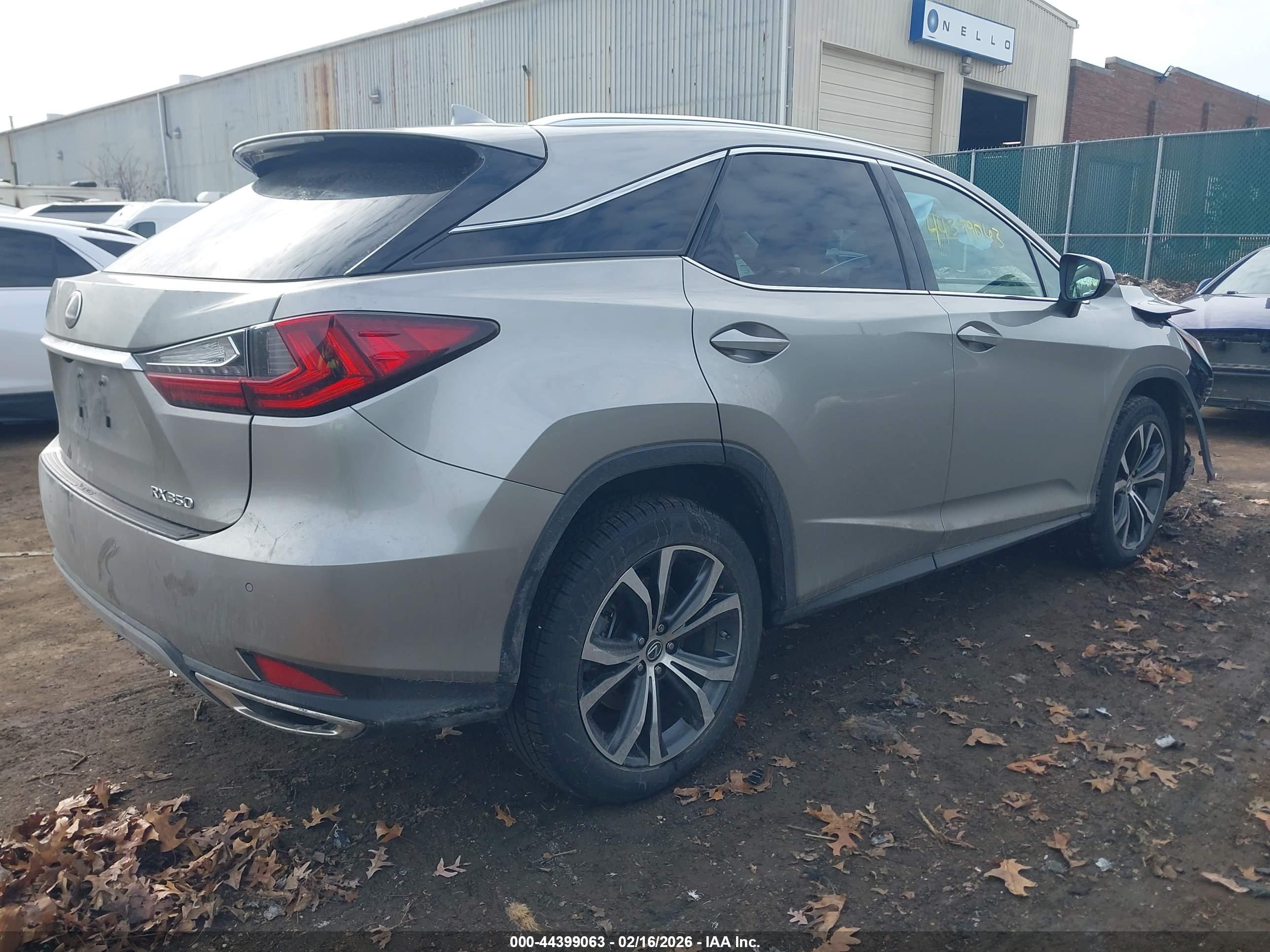 LEXUS RX image 4