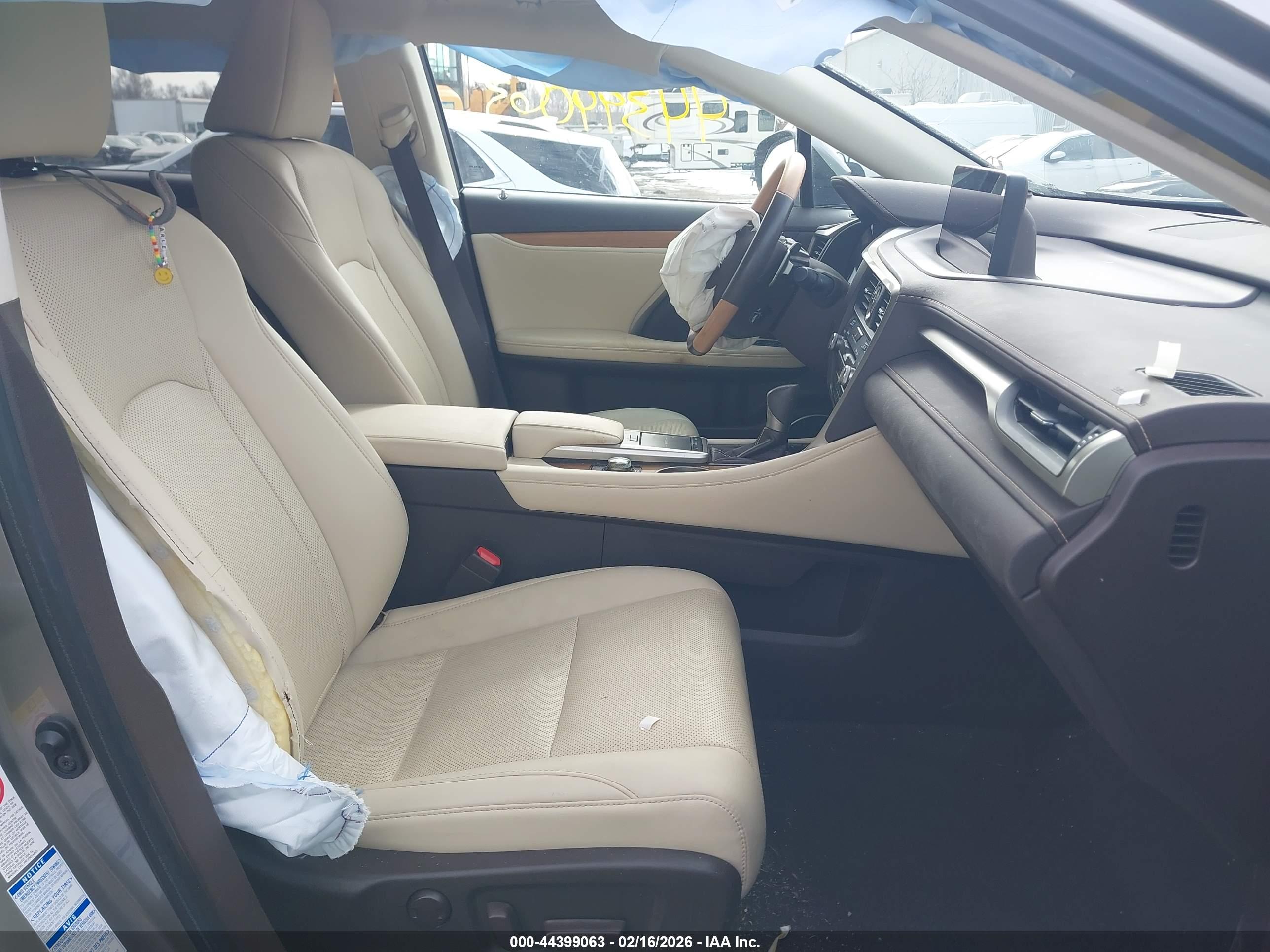 LEXUS RX image 5