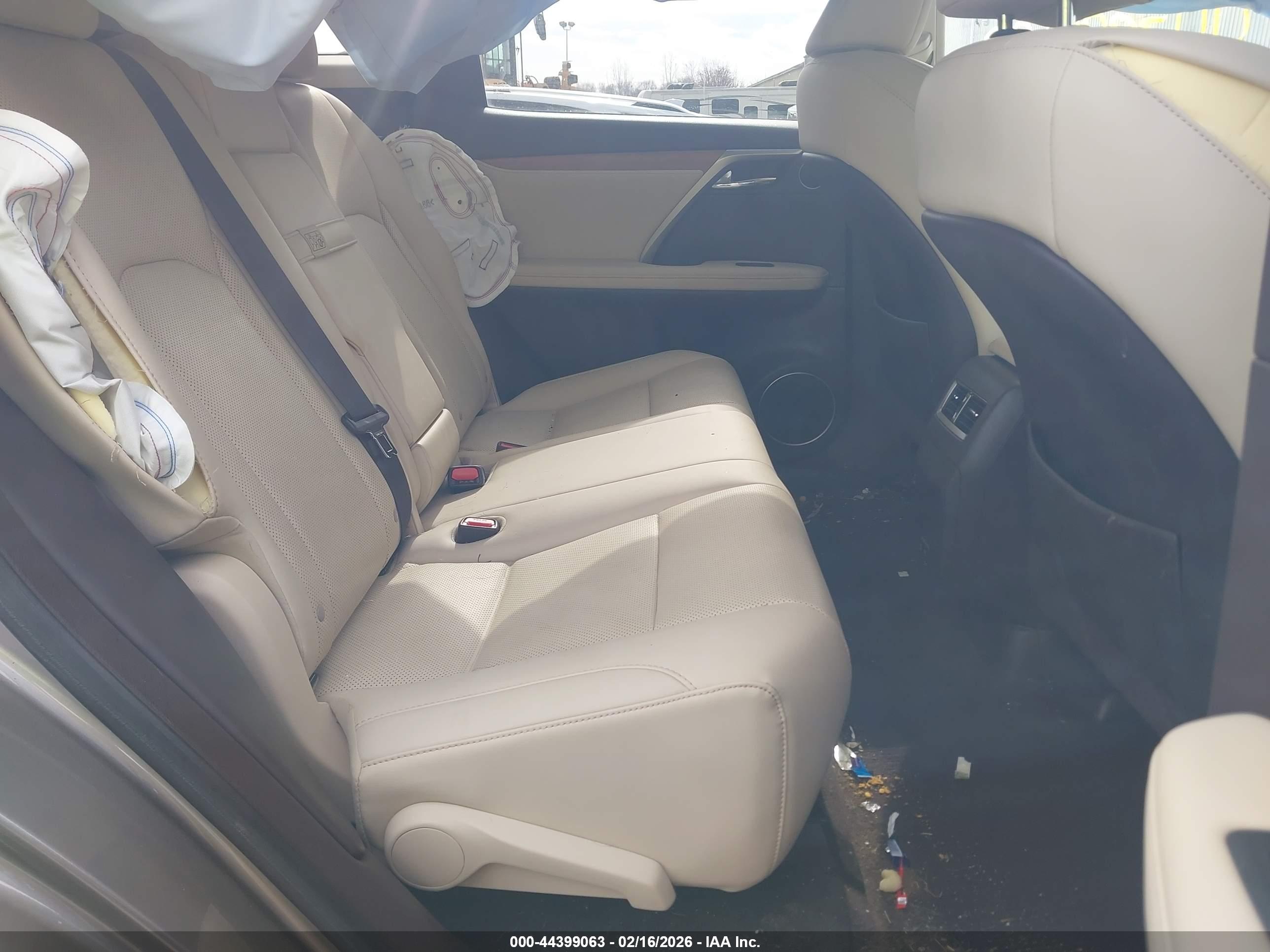 LEXUS RX image 8