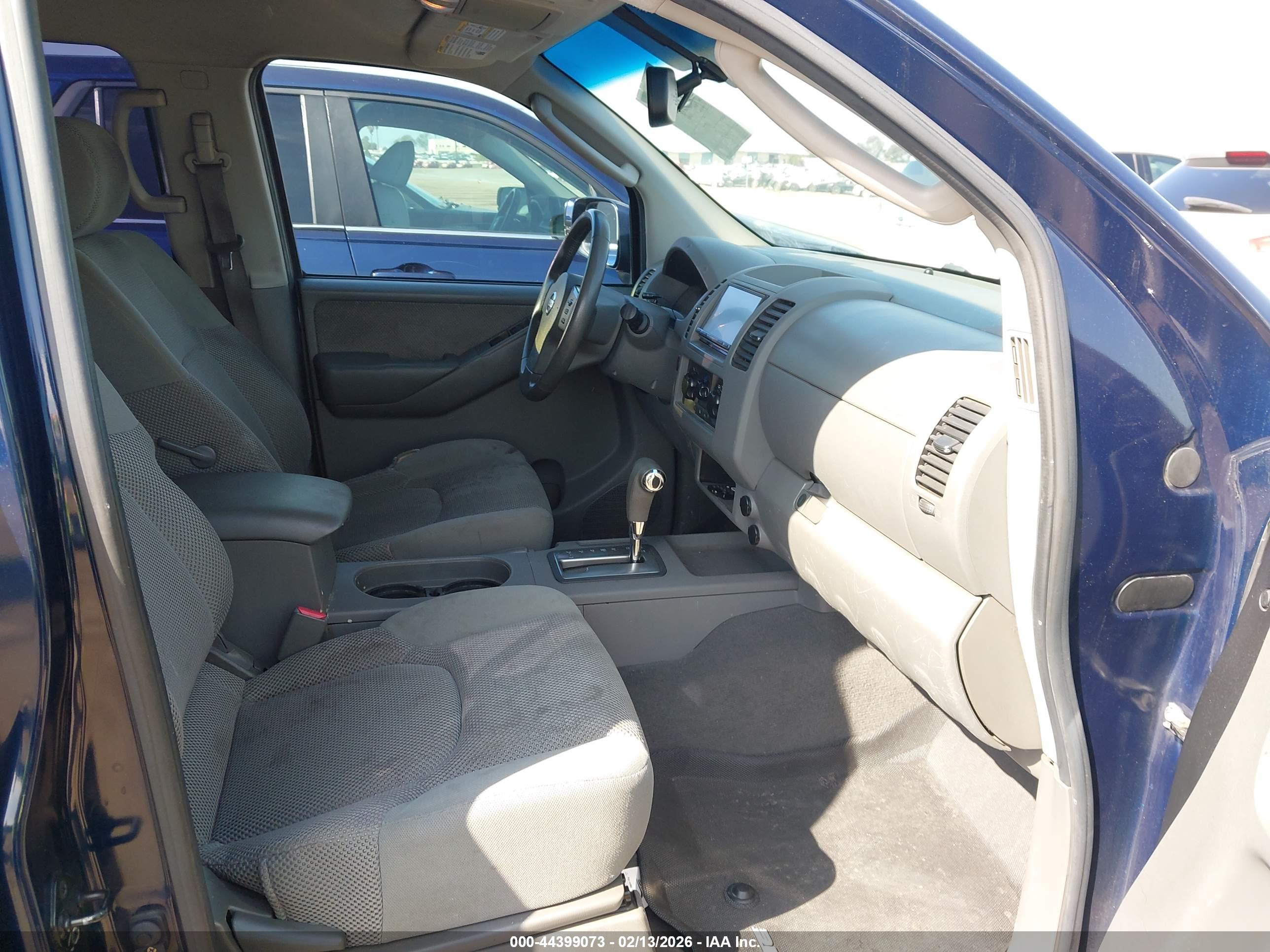NISSAN FRONTIER image 5