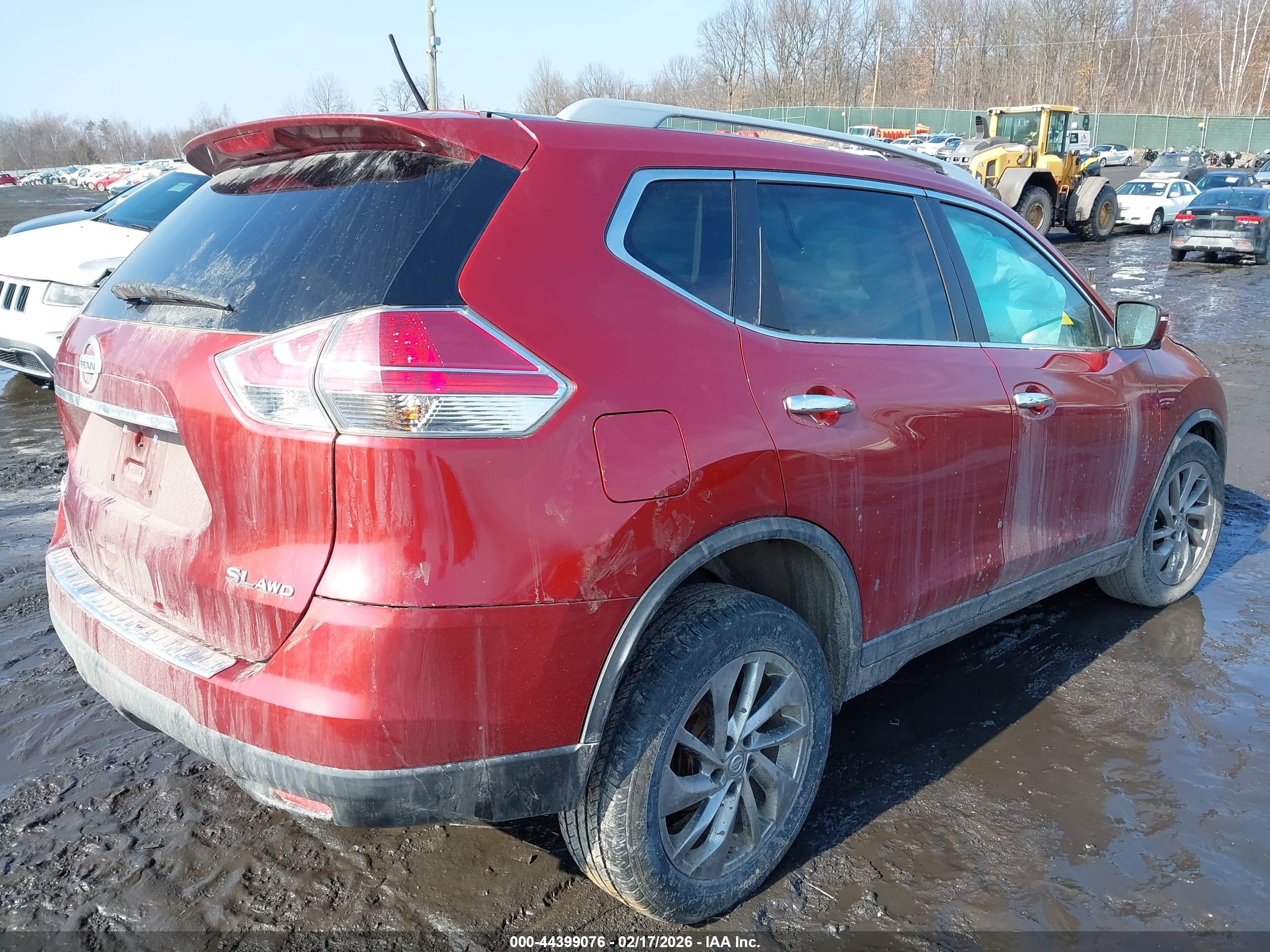 NISSAN ROGUE image 4