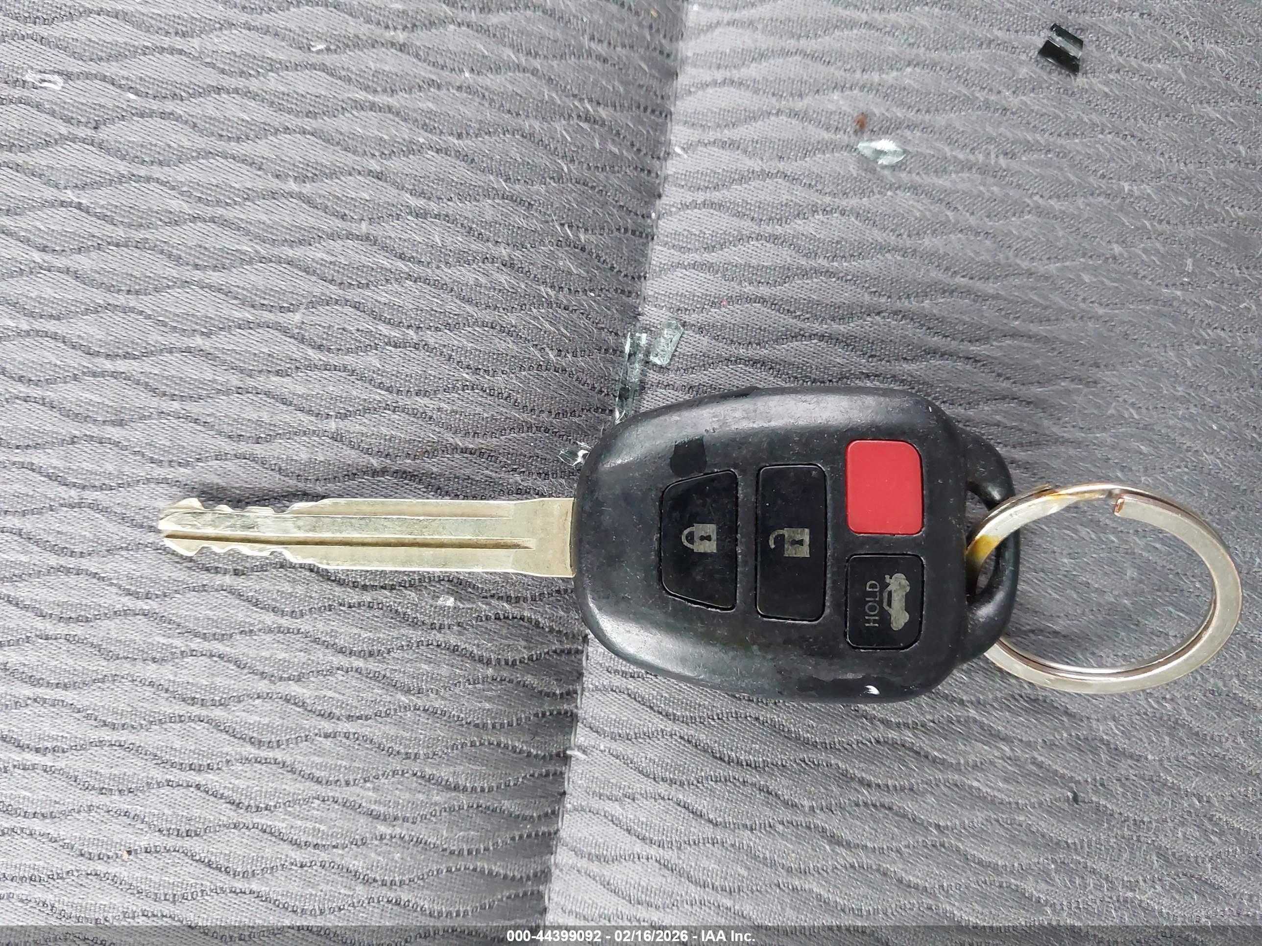 TOYOTA COROLLA image 11