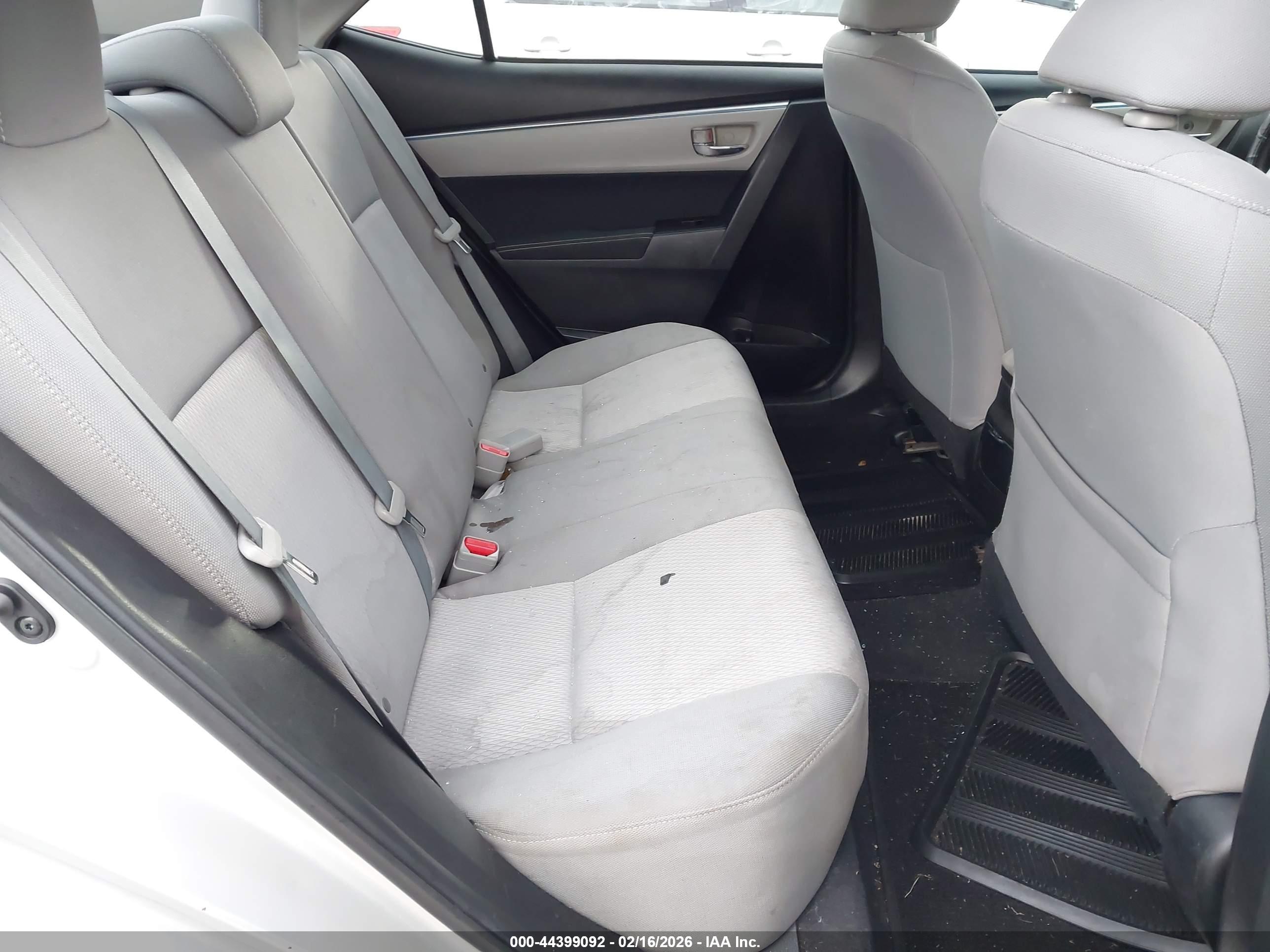 TOYOTA COROLLA image 8