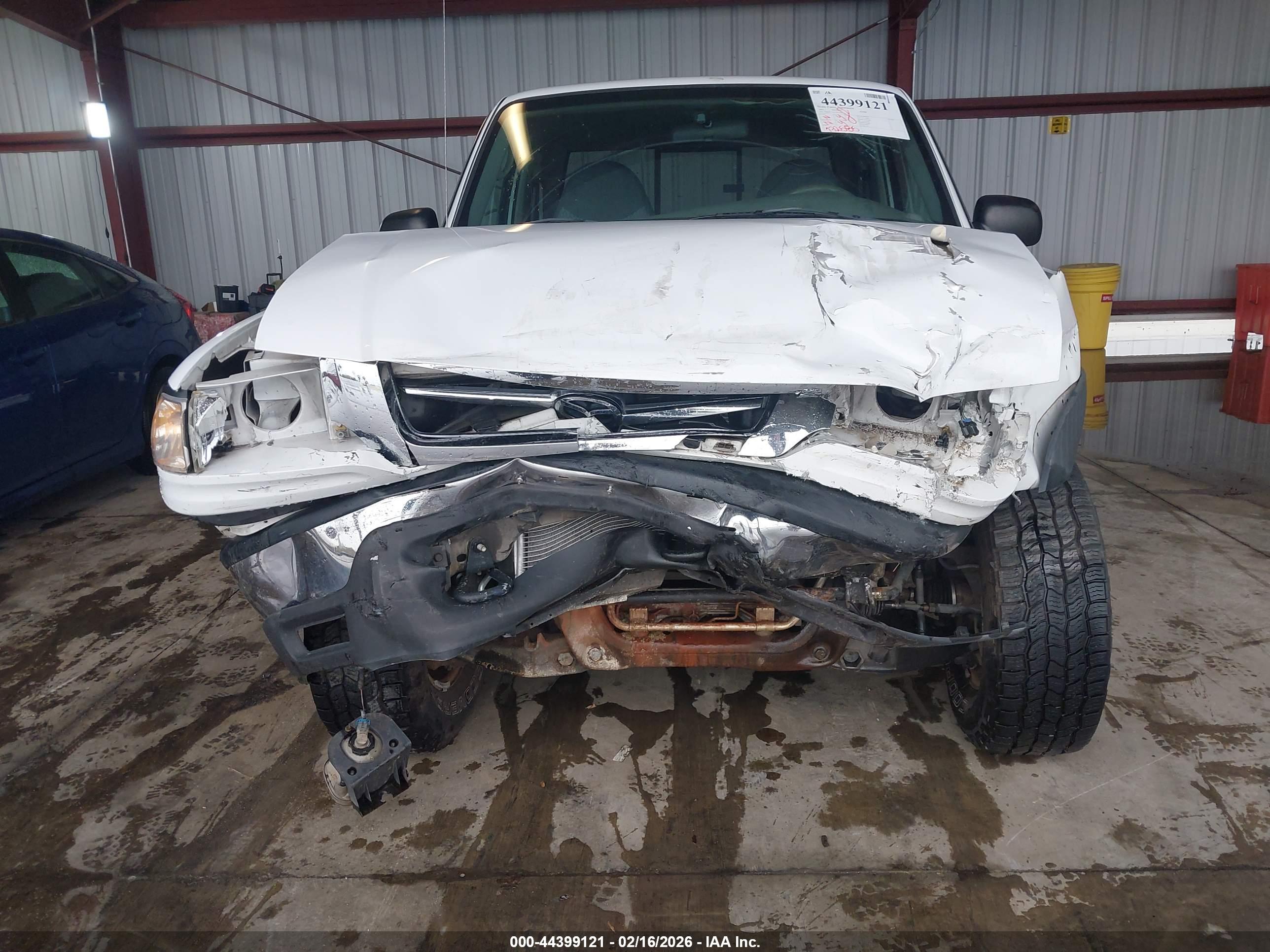MAZDA B3000 image 6