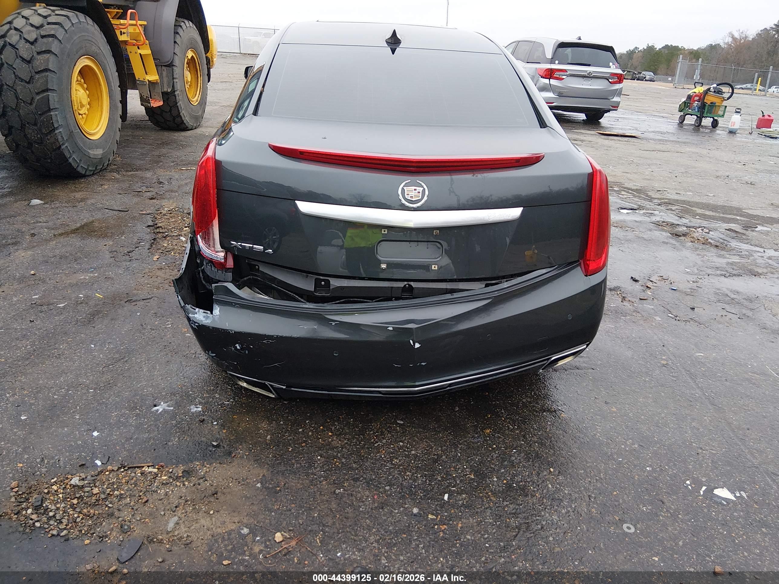 CADILLAC XTS image 6