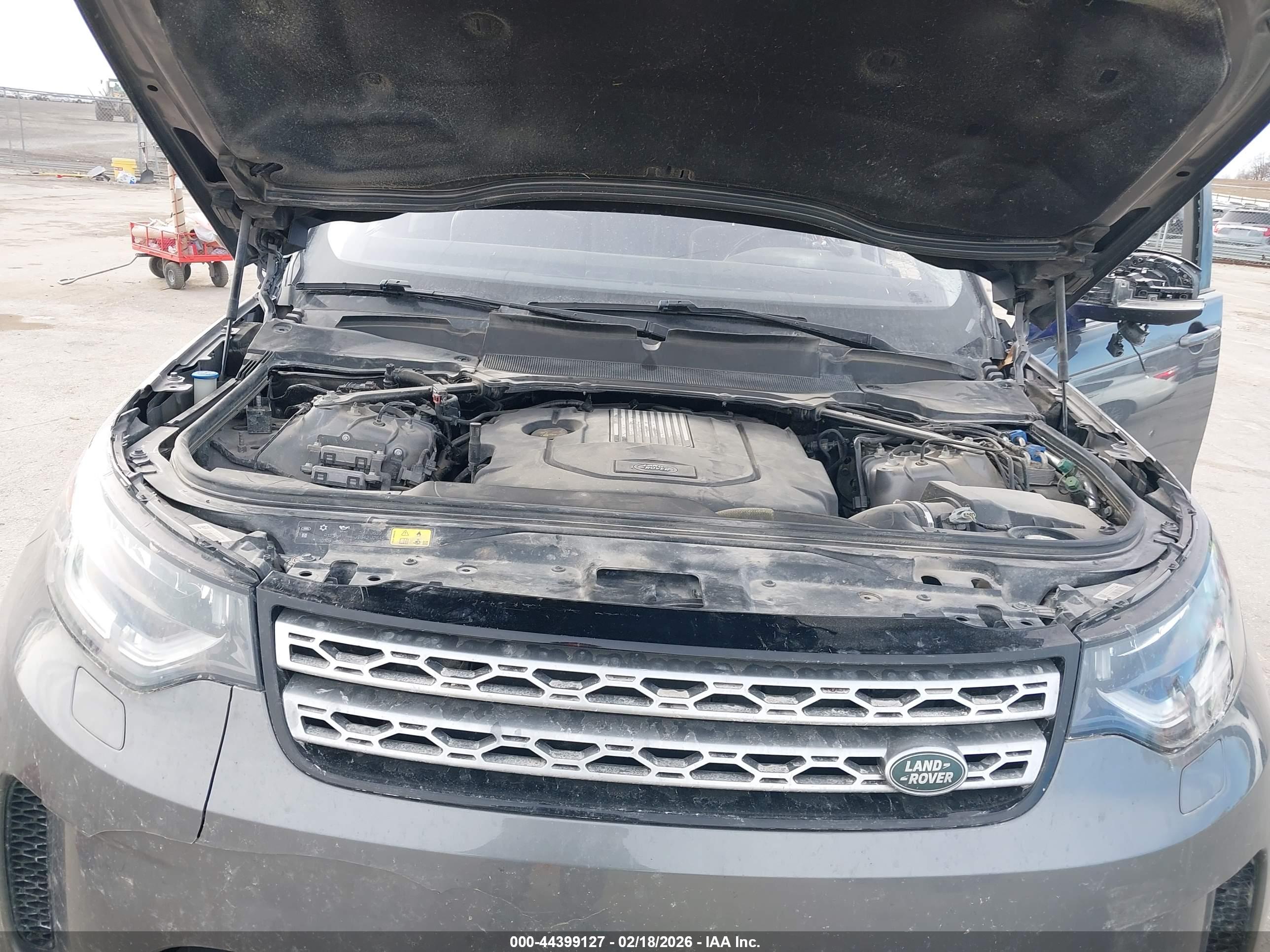 LAND ROVER image 10