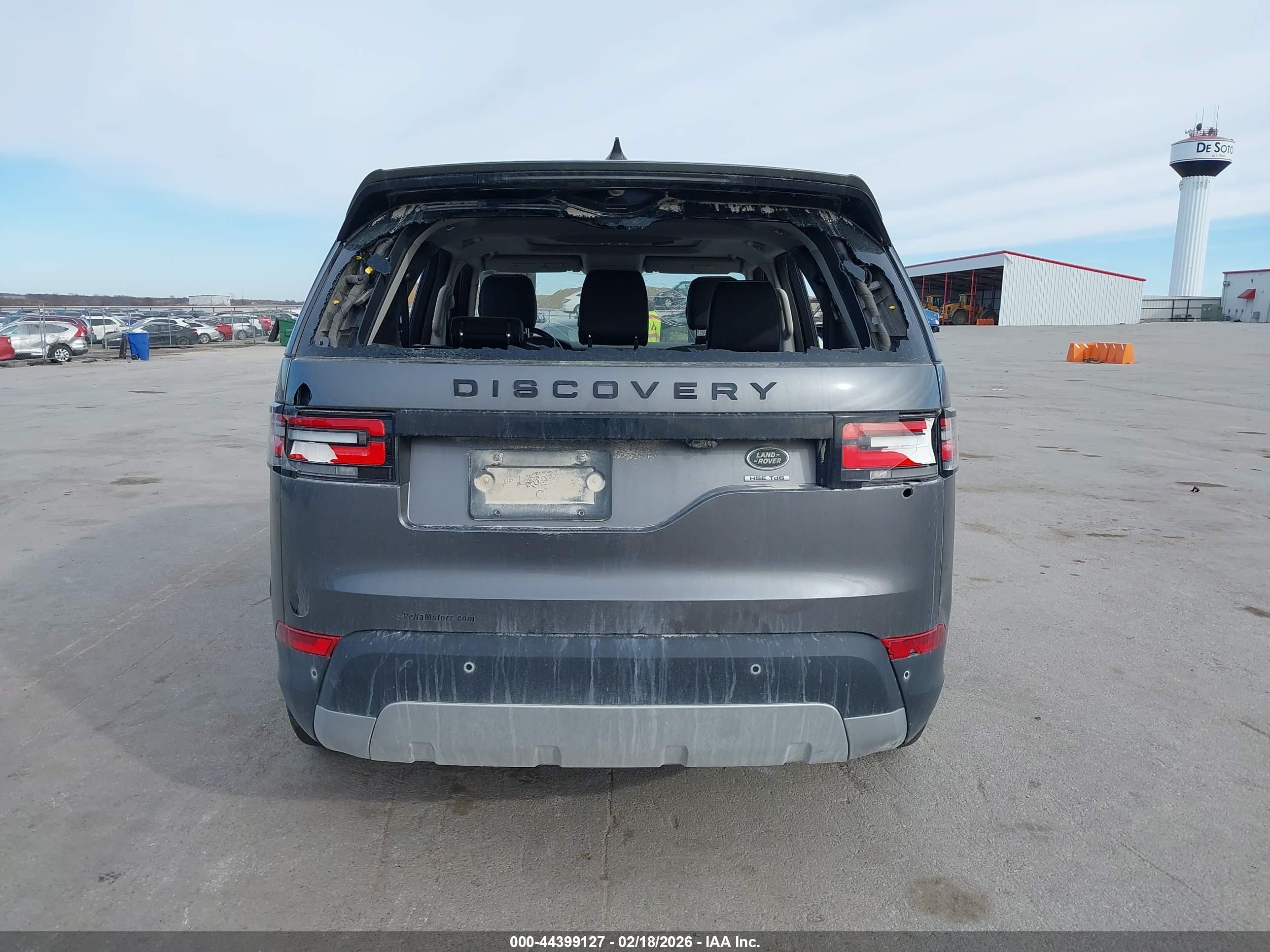 LAND ROVER image 6
