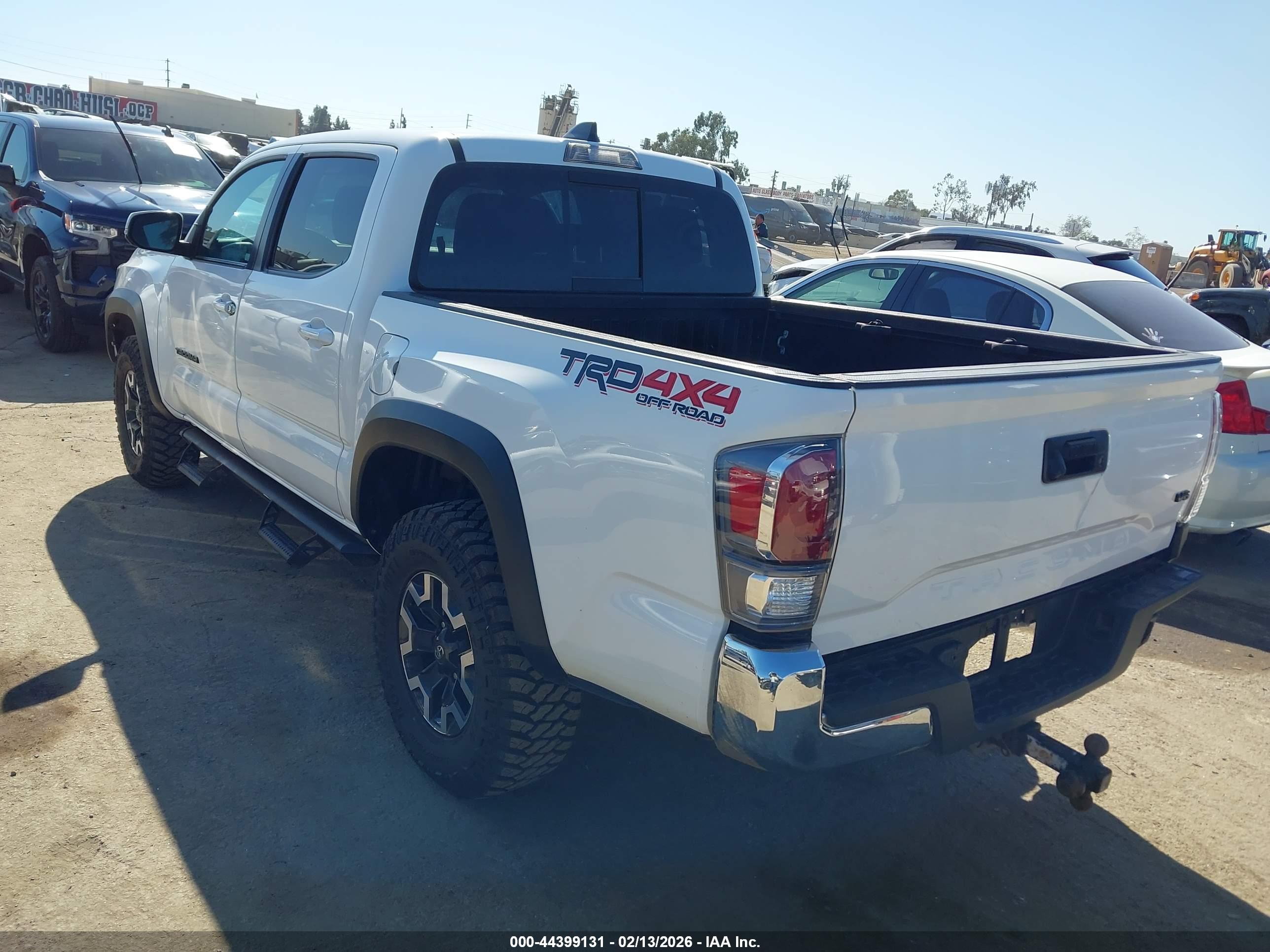 TOYOTA TACOMA image 3