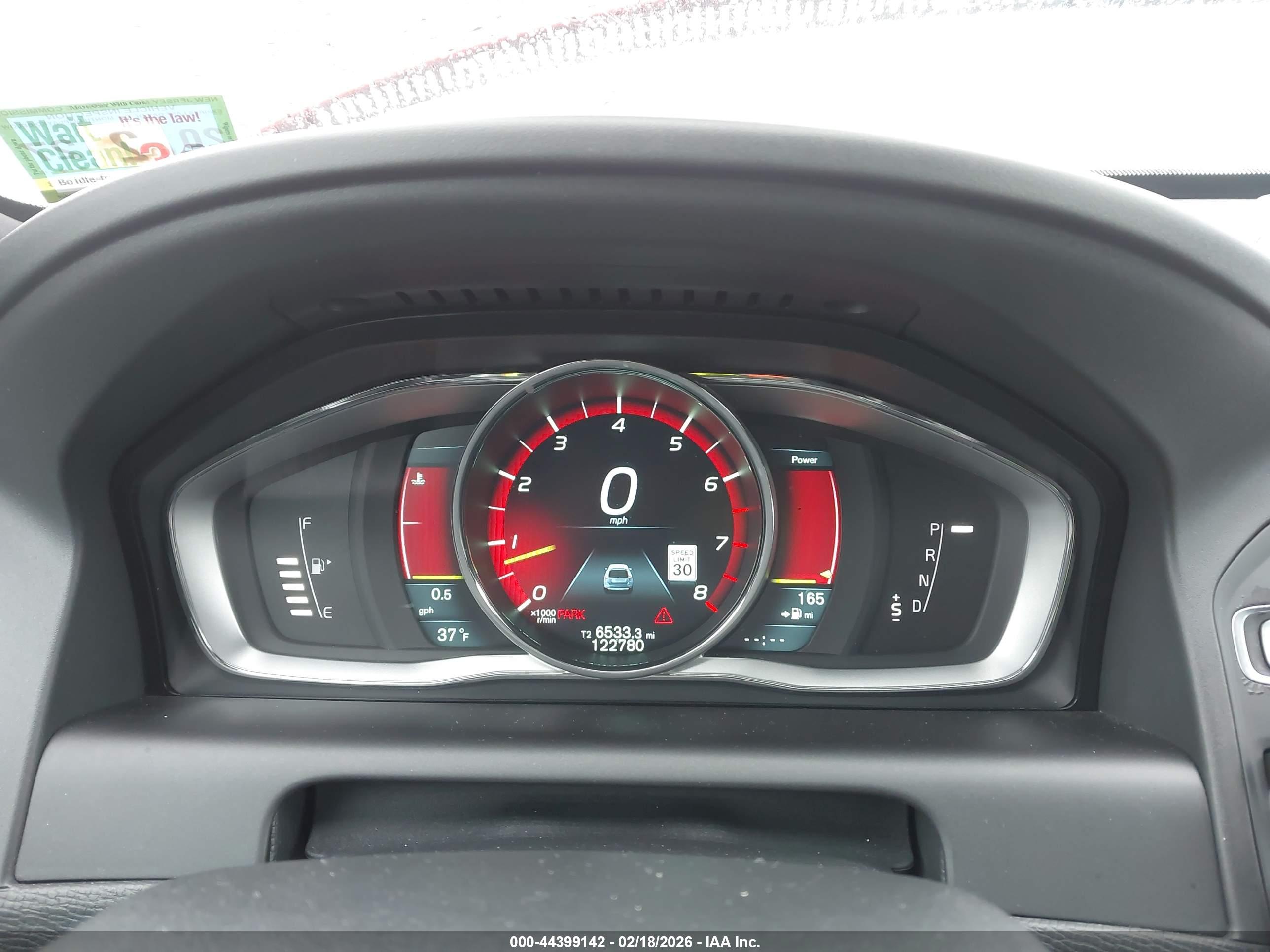 VOLVO XC60 image 7