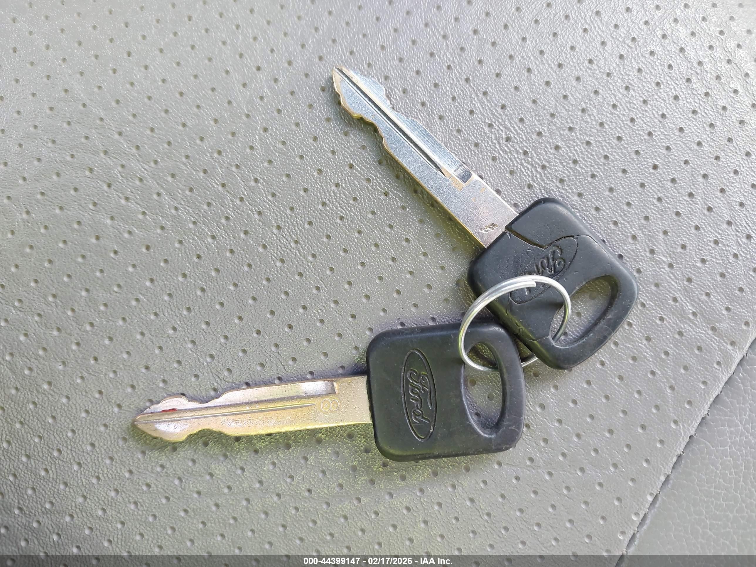 FORD E-350 image 11